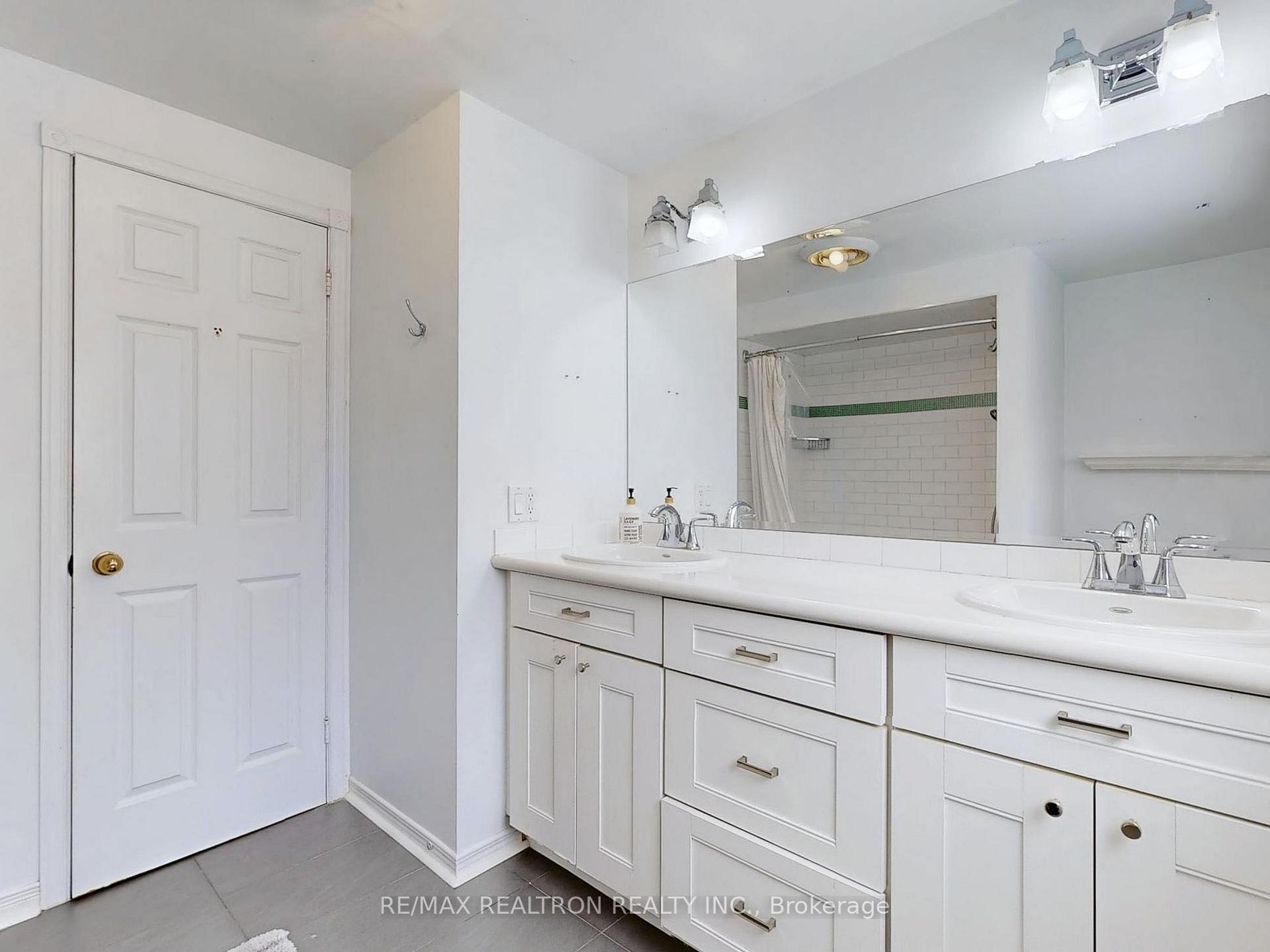 Photo 29 of 171 Mcmorran Crescent, Vaughan, Brownridge — HOMEH