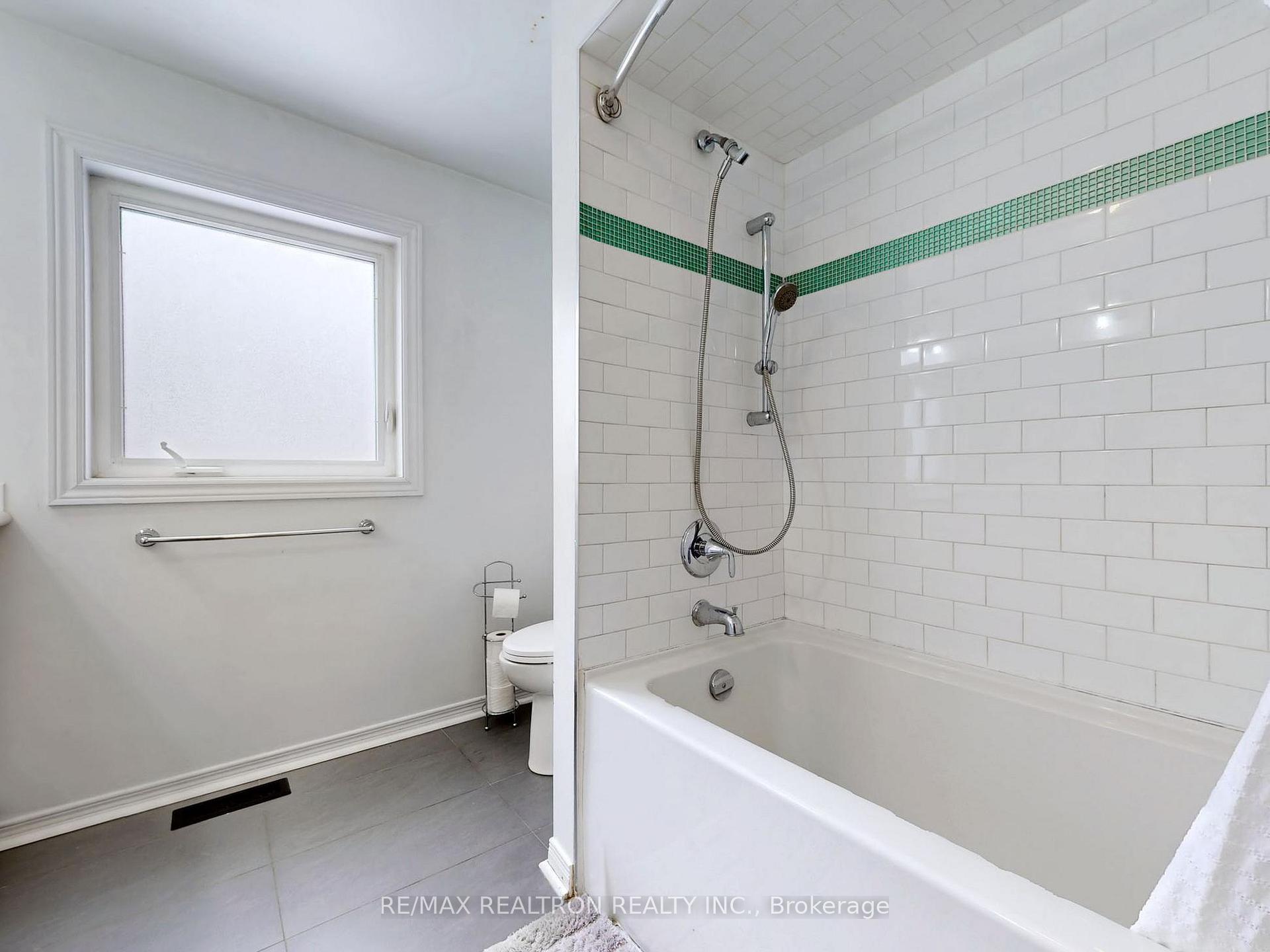 Photo 30 of 171 Mcmorran Crescent, Vaughan, Brownridge — HOMEH