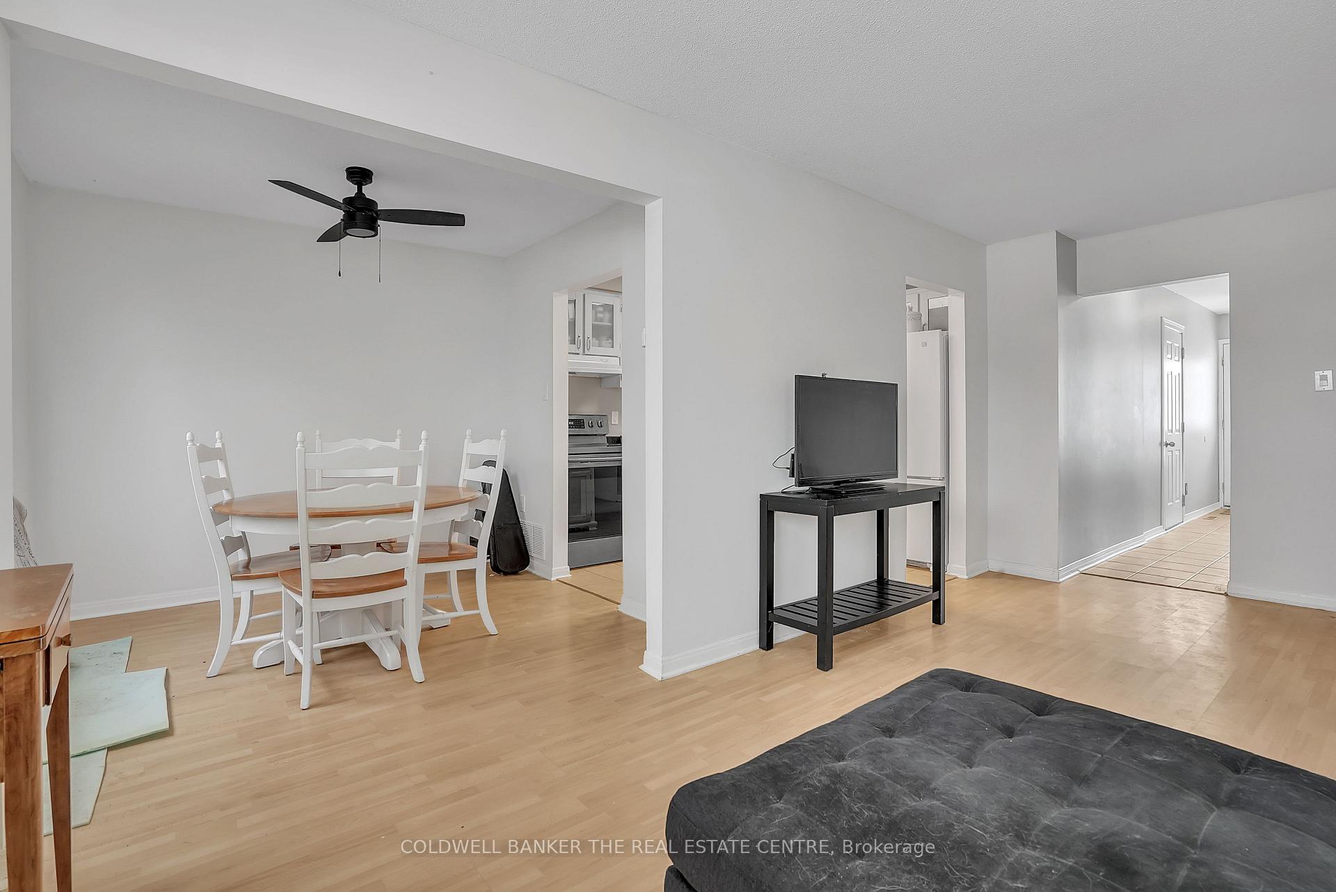 Photo 8 of 56 Chaucer Crescent, Barrie, Letitia Heights — HOMEH