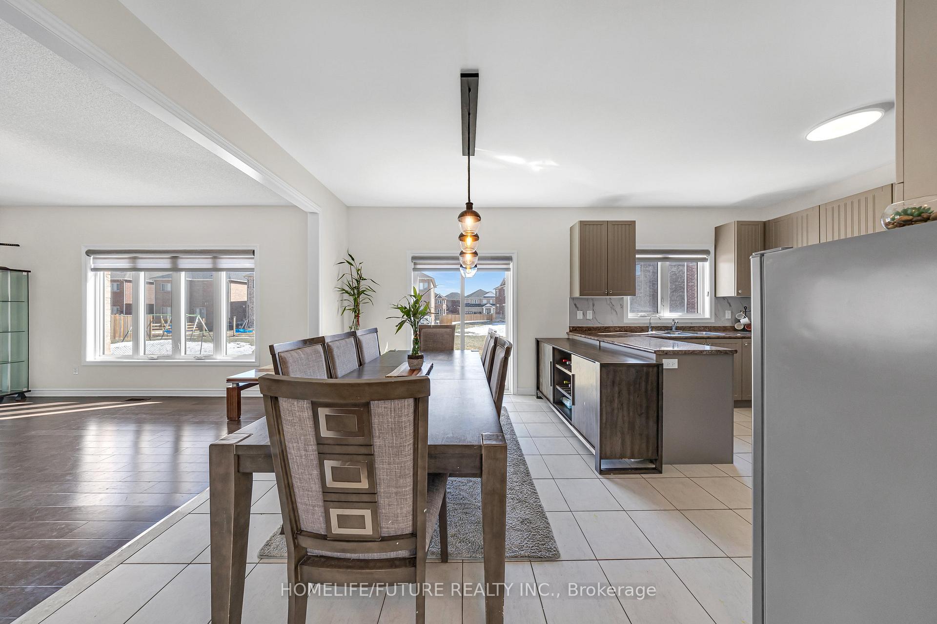 Photo 12 of 49 Terry Clayton Avenue, Brock, Beaverton — HOMEH