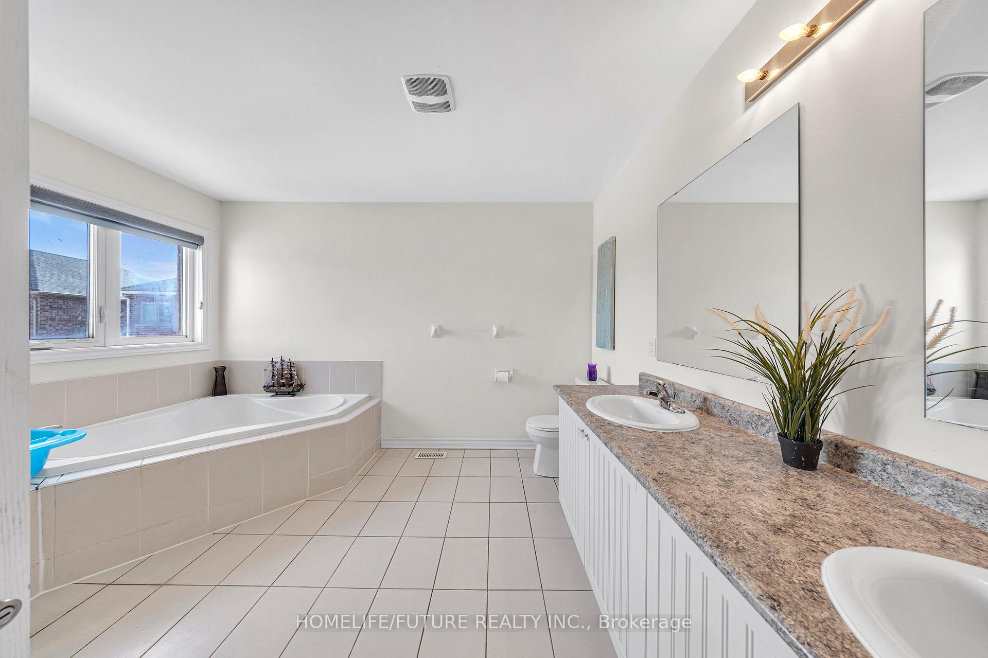 Photo 23 of 49 Terry Clayton Avenue, Brock, Beaverton — HOMEH