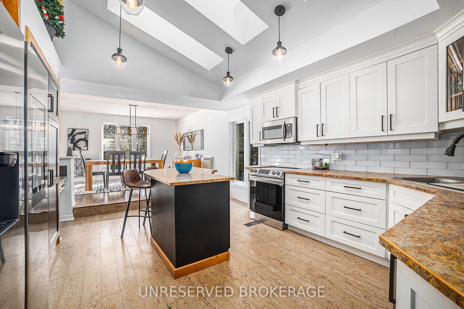 Photo 9 of 1332 9th Line Road, Beckwith, Beckwith Twp — HOMEH