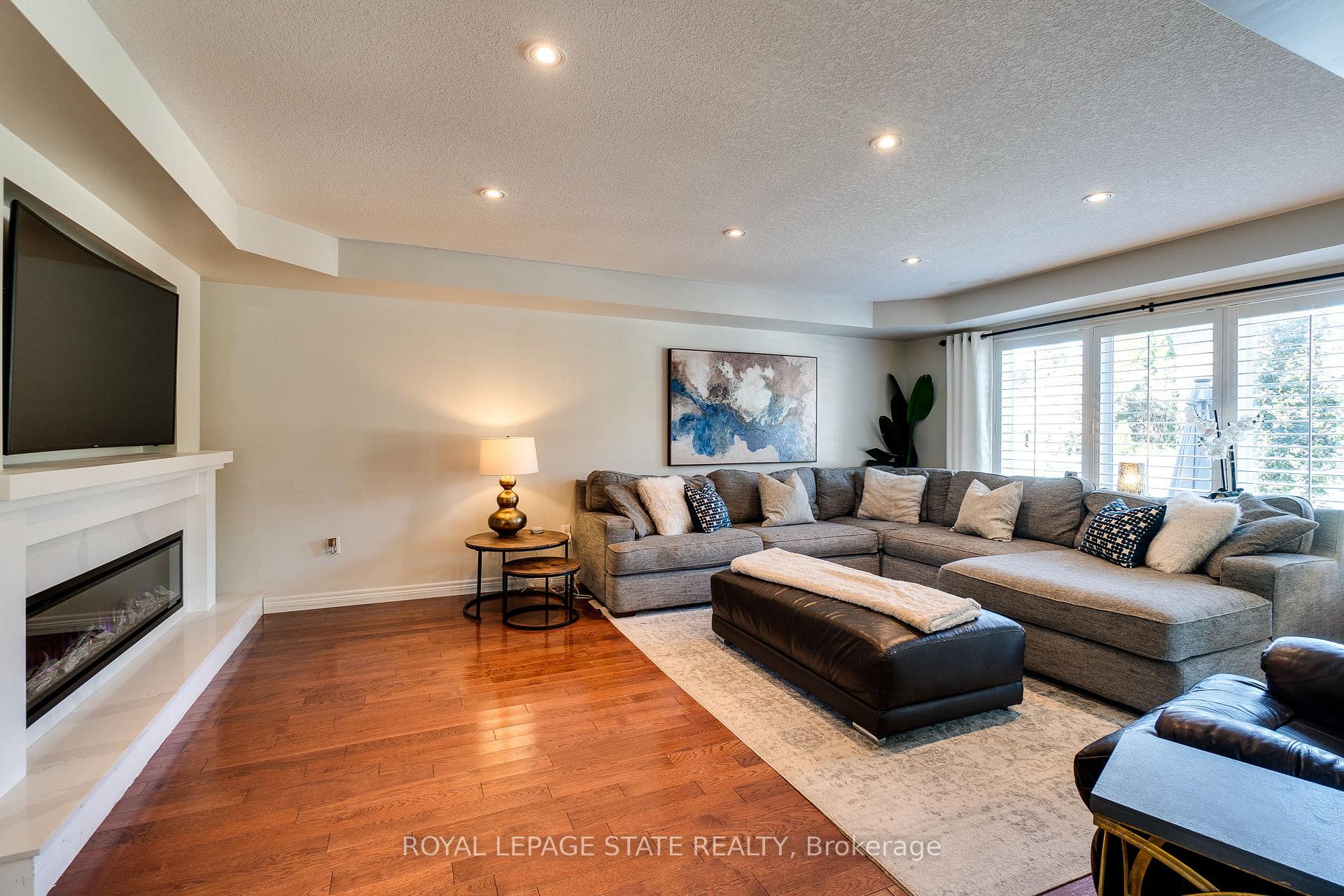 Photo 7 of 274 Springvalley Crescent, Hamilton, Gourley — HOMEH