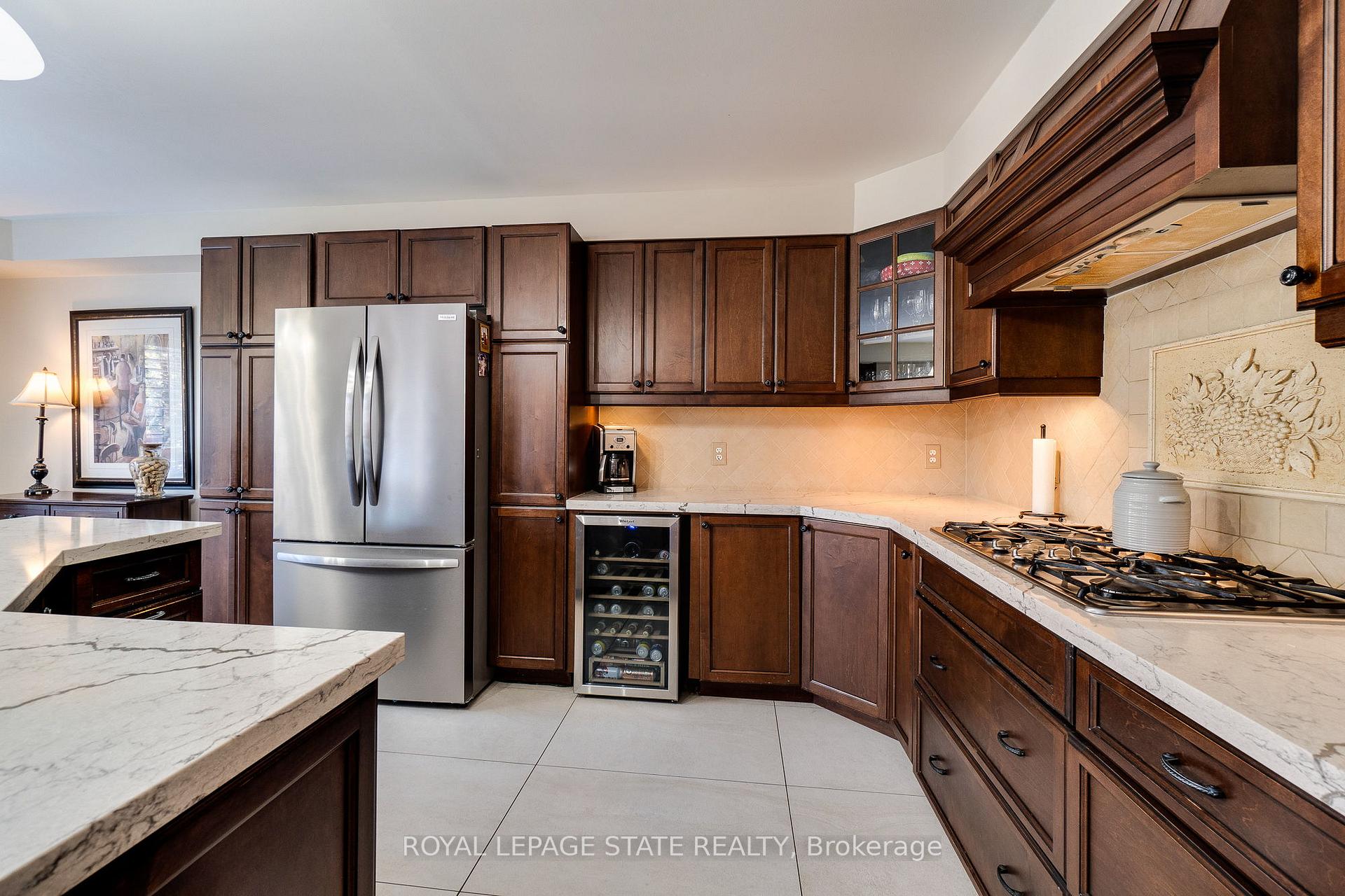 Photo 11 of 274 Springvalley Crescent, Hamilton, Gourley — HOMEH