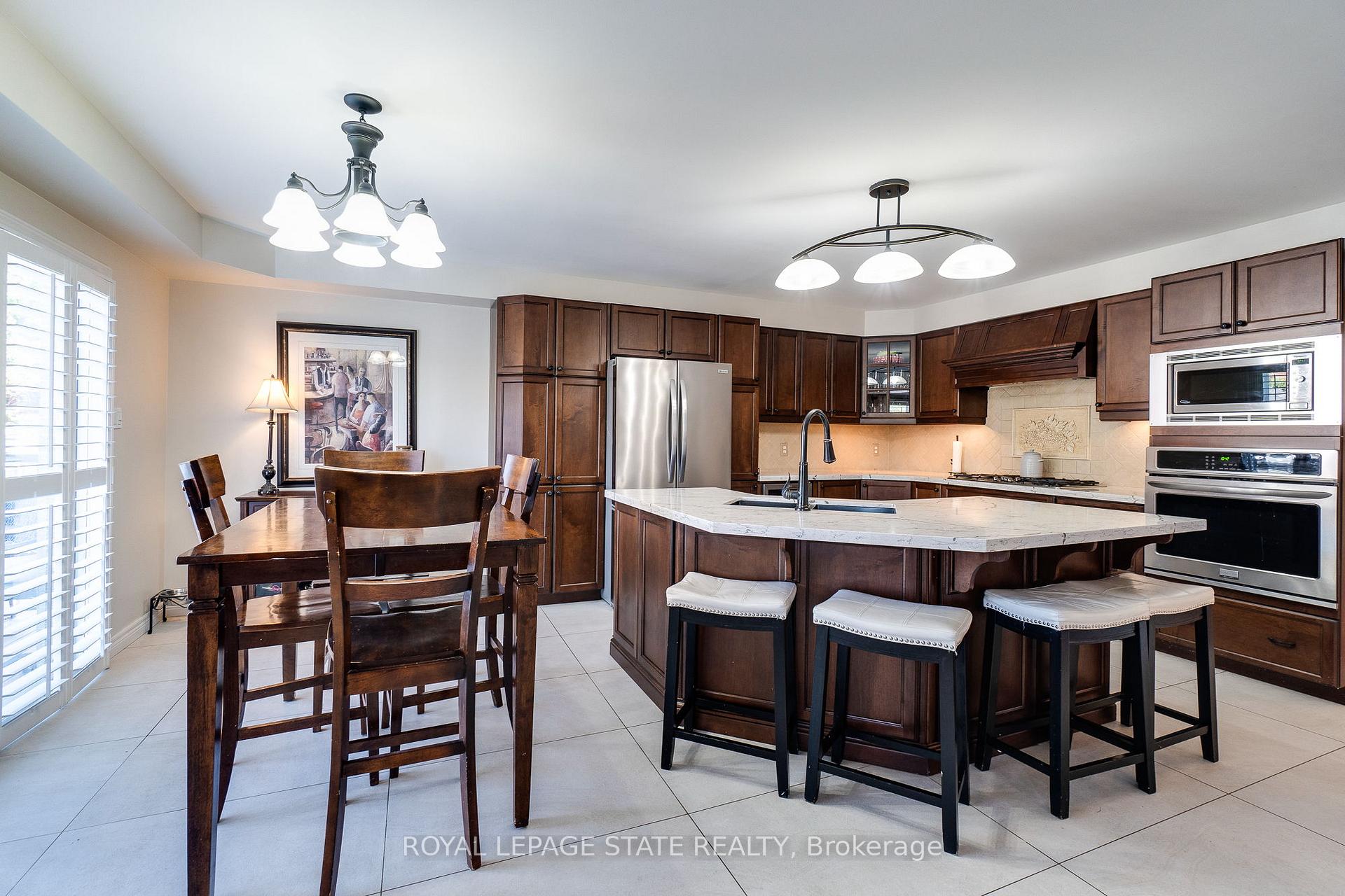 Photo 15 of 274 Springvalley Crescent, Hamilton, Gourley — HOMEH
