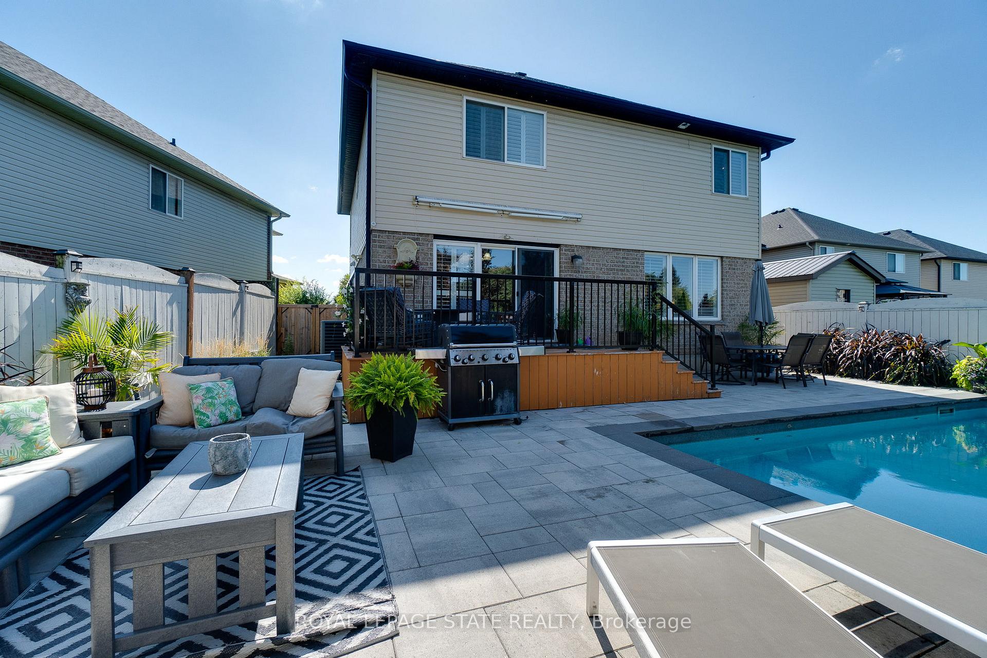 Photo 40 of 274 Springvalley Crescent, Hamilton, Gourley — HOMEH