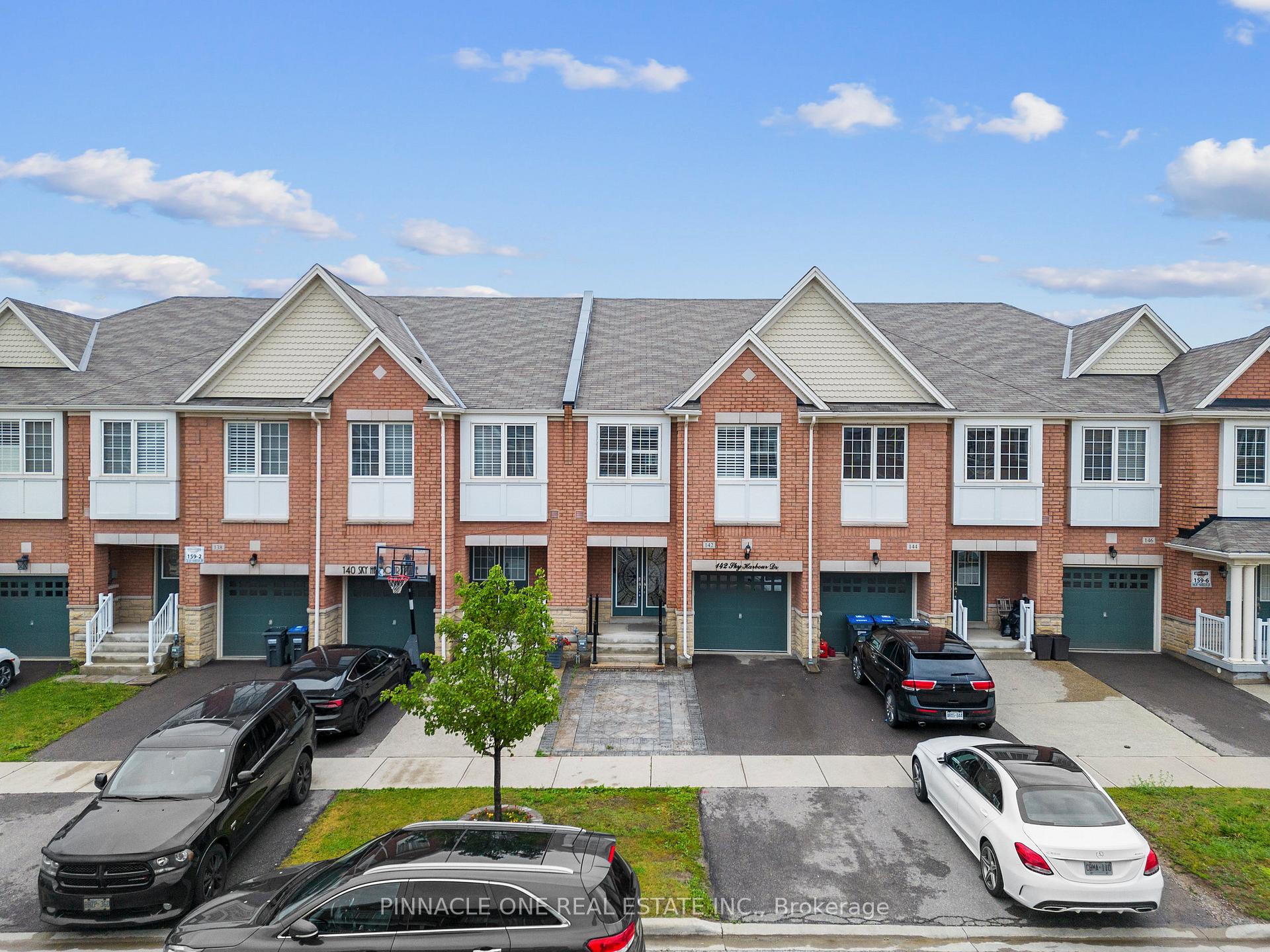 Photo 29 of 142 Sky Harbour Drive, Brampton, Brampton West — HOMEH