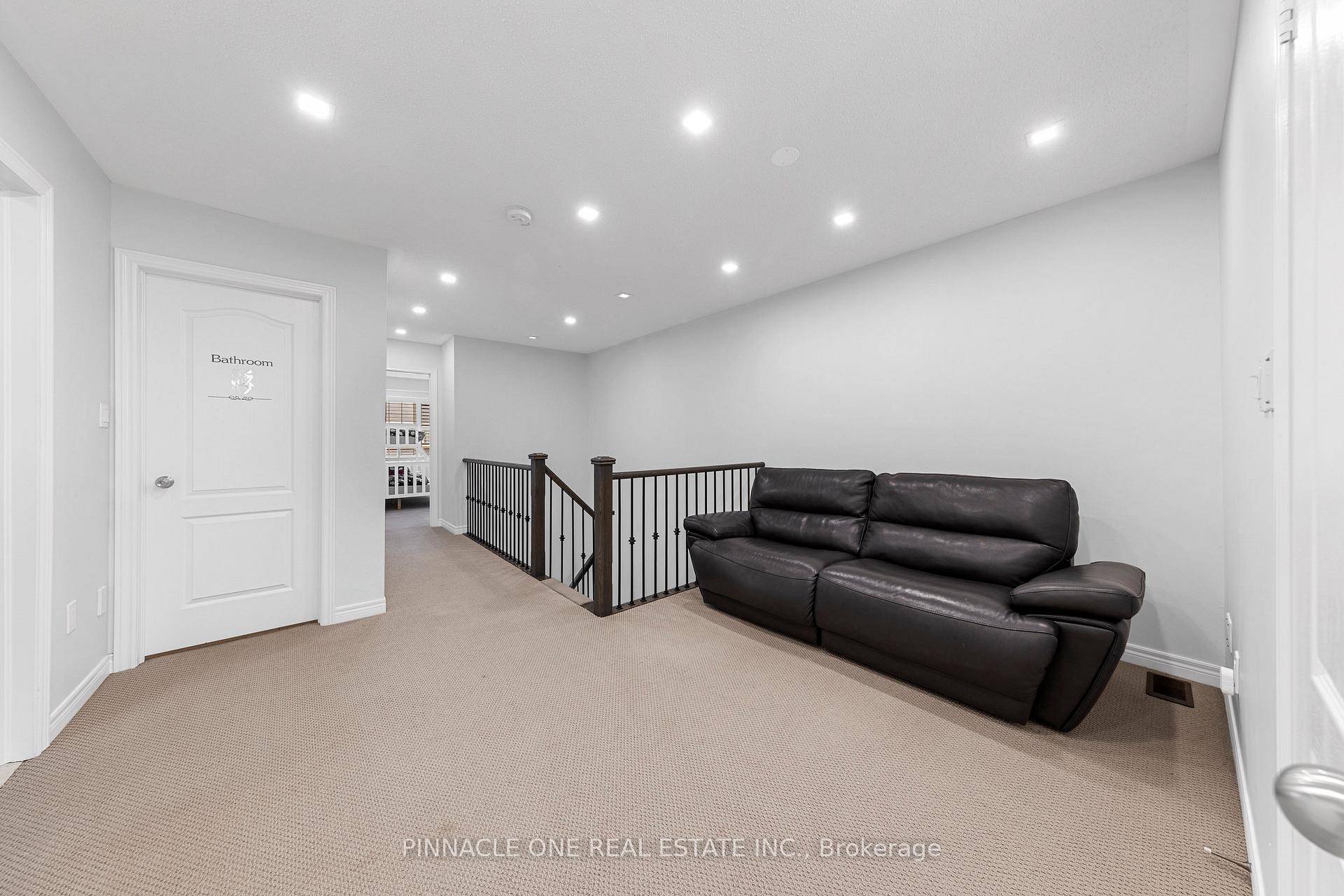 Photo 22 of 142 Sky Harbour Drive, Brampton, Brampton West — HOMEH