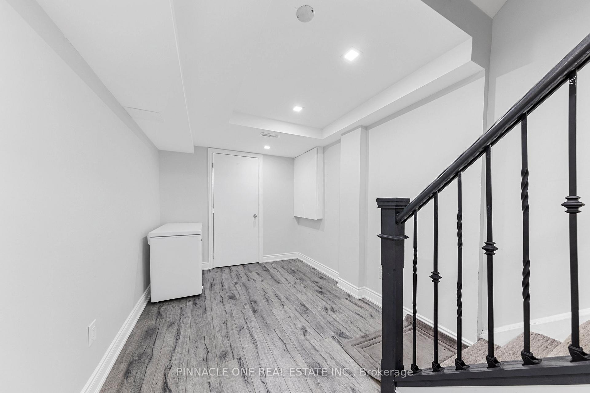 Photo 14 of 142 Sky Harbour Drive, Brampton, Brampton West — HOMEH