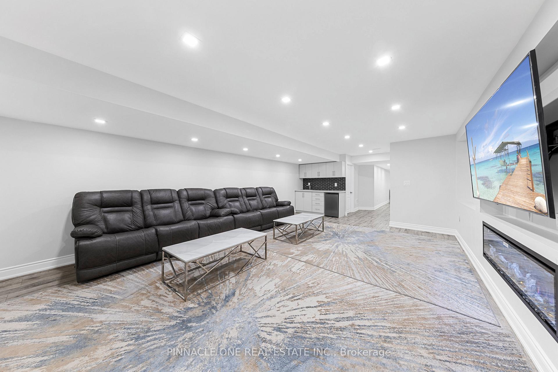 Photo 25 of 142 Sky Harbour Drive, Brampton, Brampton West — HOMEH