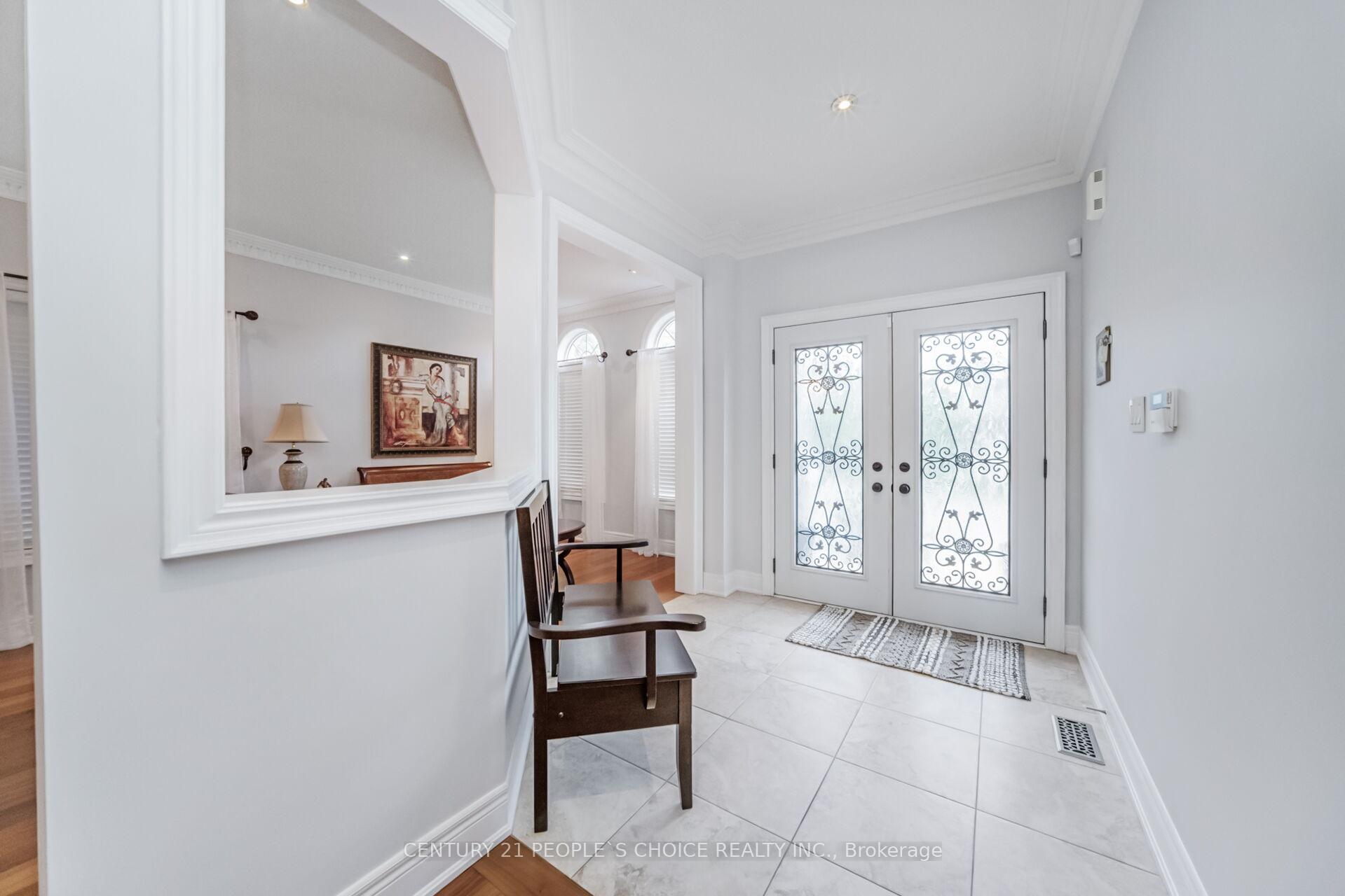 Photo 6 of 28 Coin Street, Brampton, Bram West — HOMEH