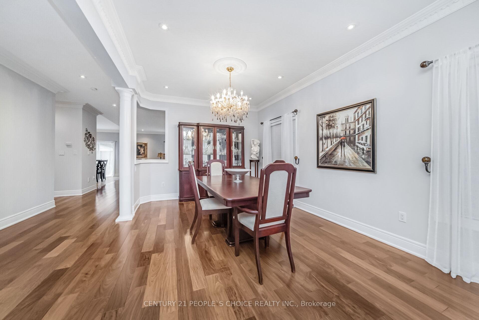 Photo 9 of 28 Coin Street, Brampton, Bram West — HOMEH