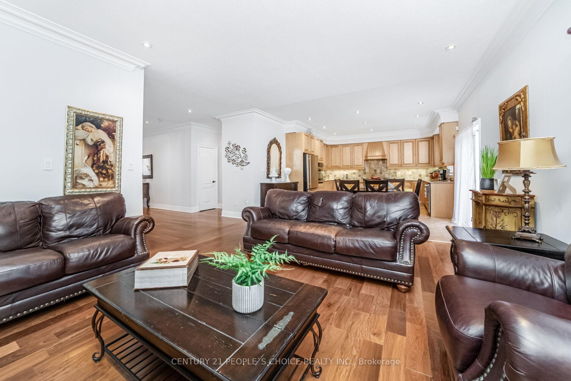 Photo 14 of 28 Coin Street, Brampton, Bram West — HOMEH