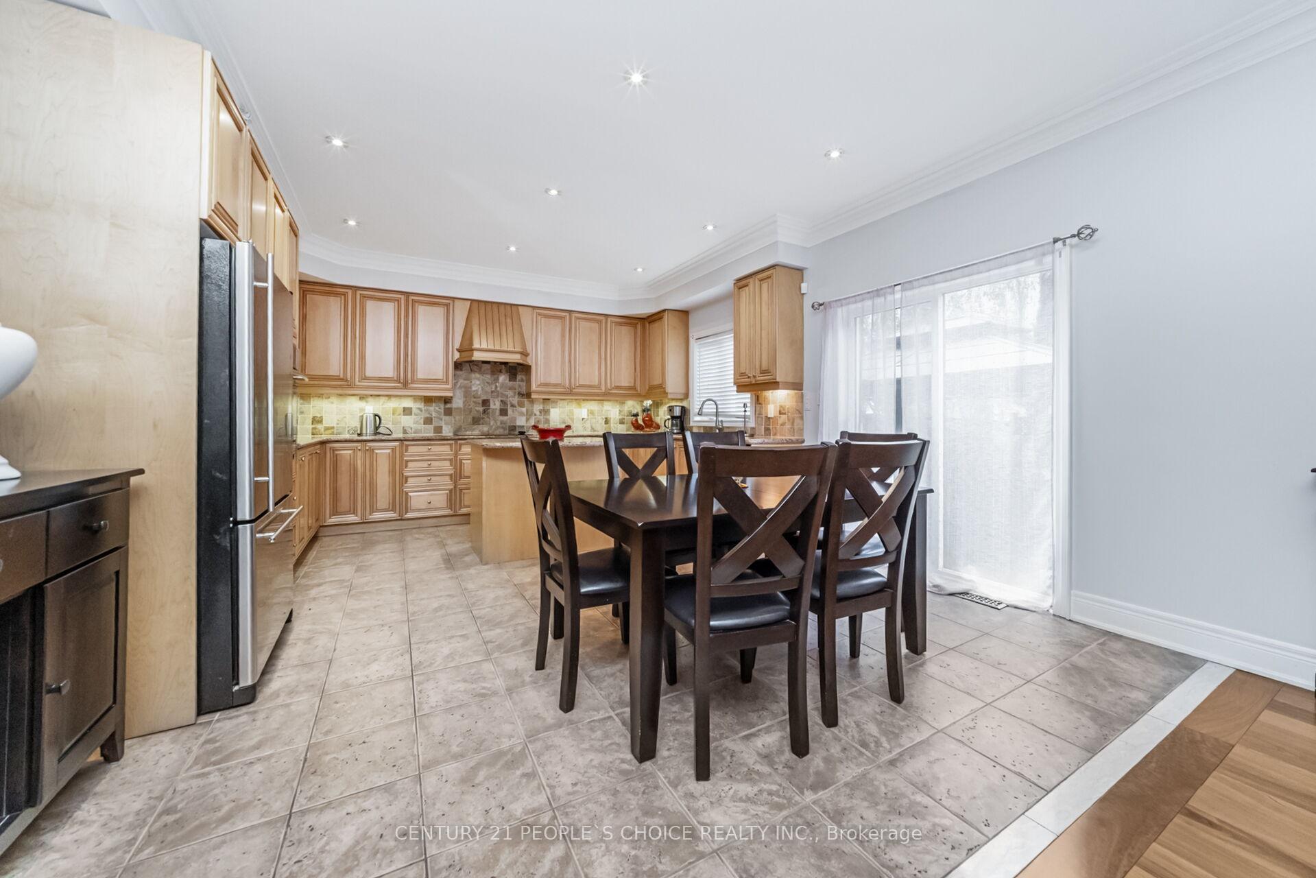 Photo 16 of 28 Coin Street, Brampton, Bram West — HOMEH
