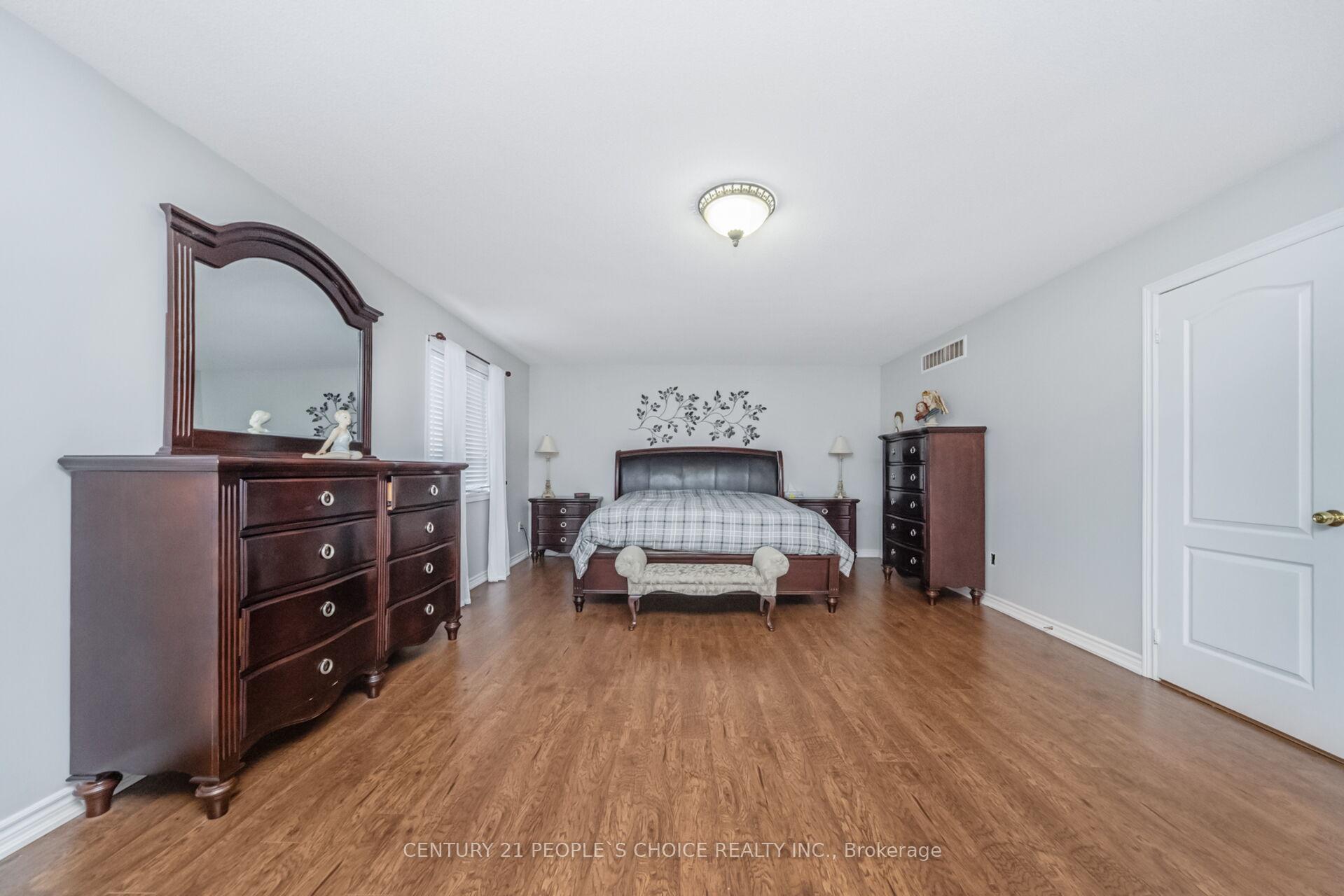 Photo 26 of 28 Coin Street, Brampton, Bram West — HOMEH