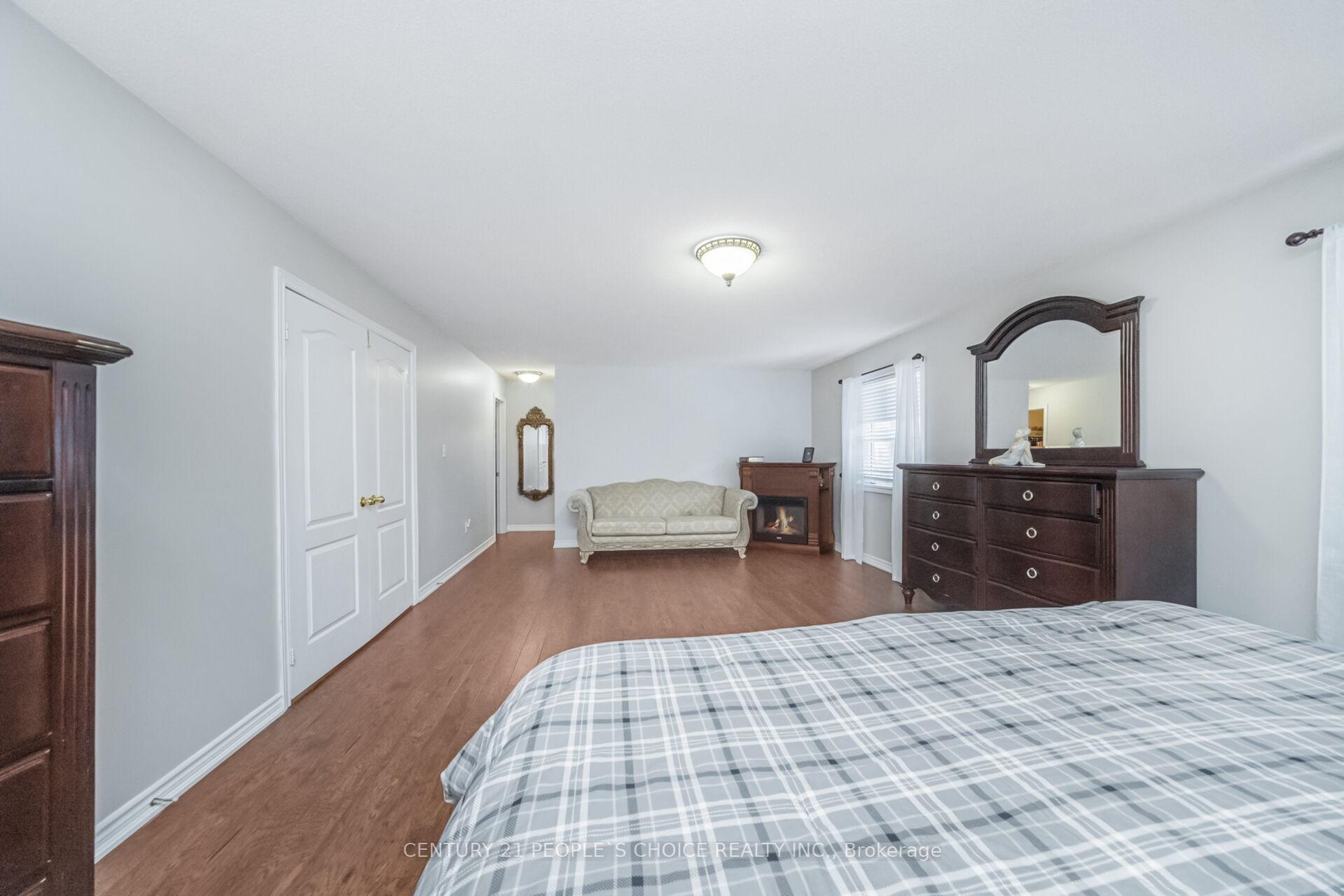 Photo 27 of 28 Coin Street, Brampton, Bram West — HOMEH