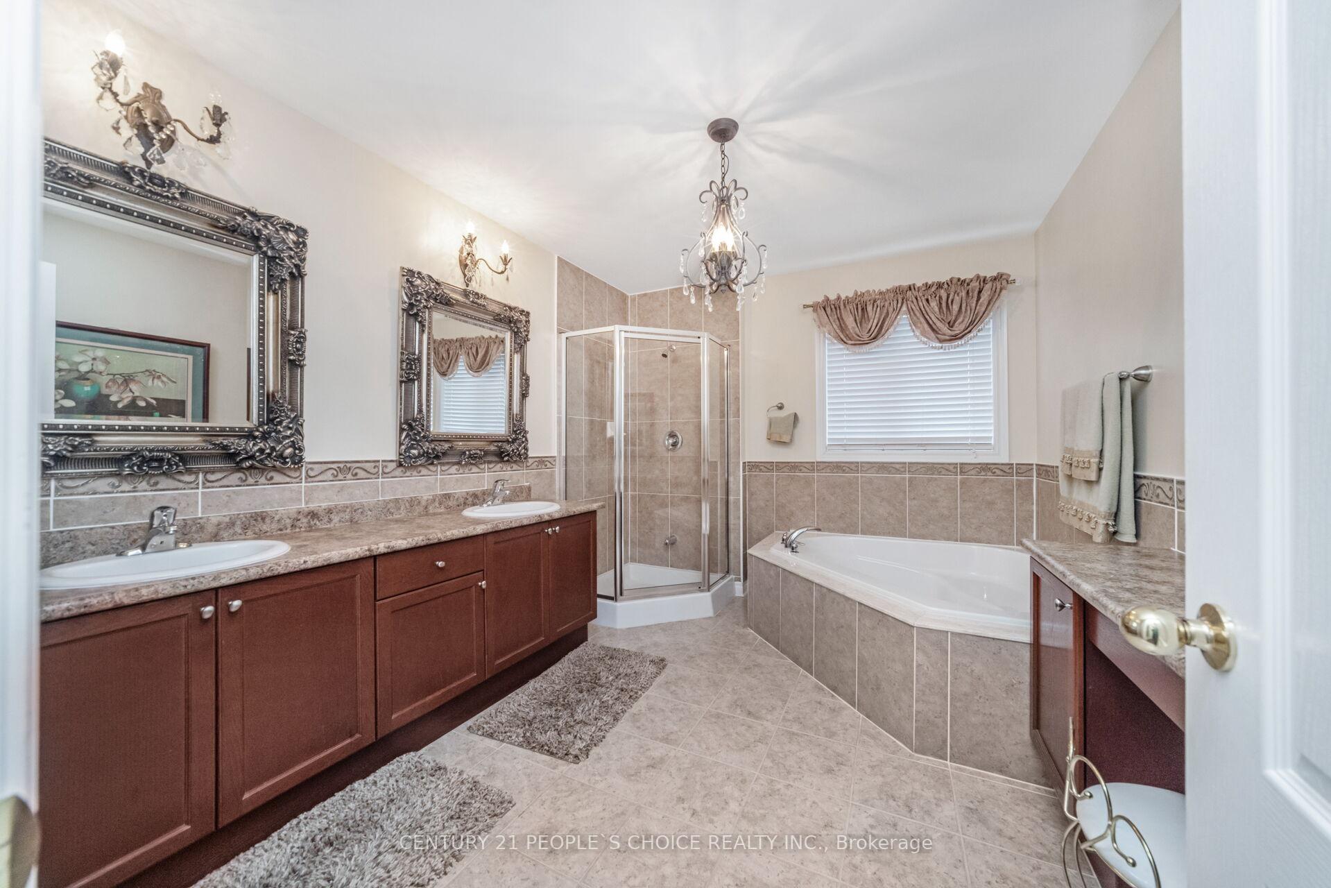 Photo 29 of 28 Coin Street, Brampton, Bram West — HOMEH