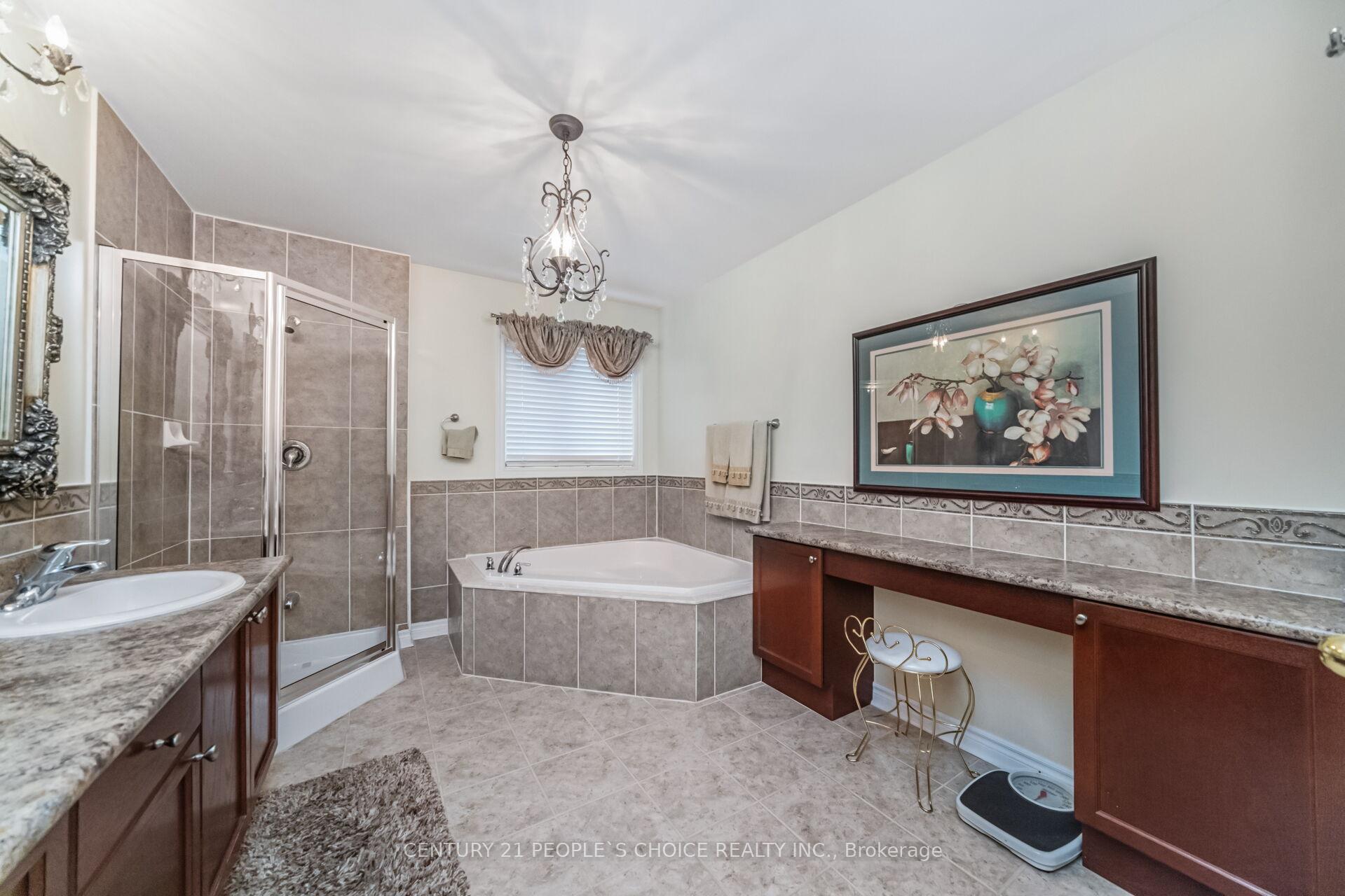 Photo 30 of 28 Coin Street, Brampton, Bram West — HOMEH