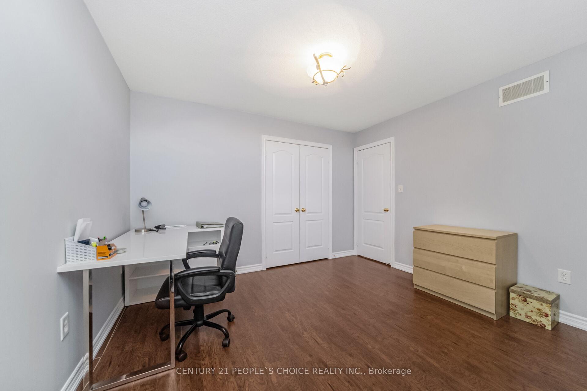 Photo 40 of 28 Coin Street, Brampton, Bram West — HOMEH