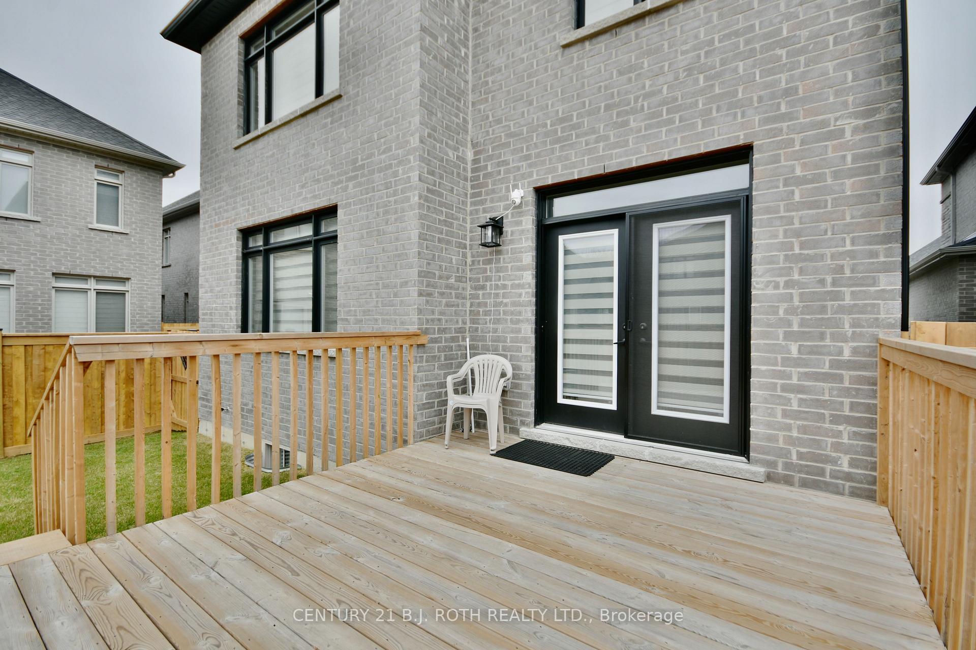 Photo 38 of 33 Paddington Grove, Barrie, Rural Barrie Southwest — HOMEH