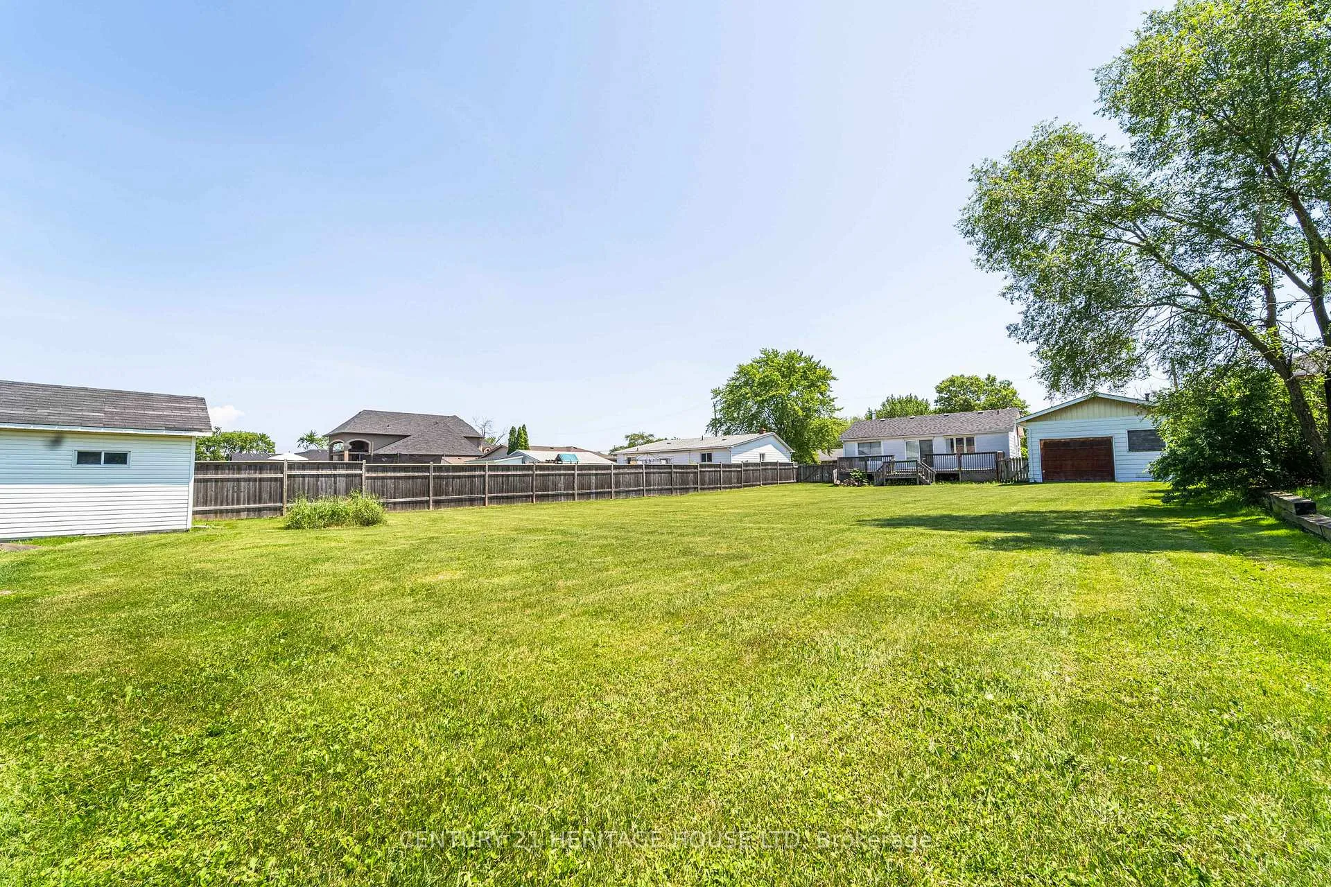 Photo 16 of 13 West Avenue, Hamilton, Winona — HOMEH