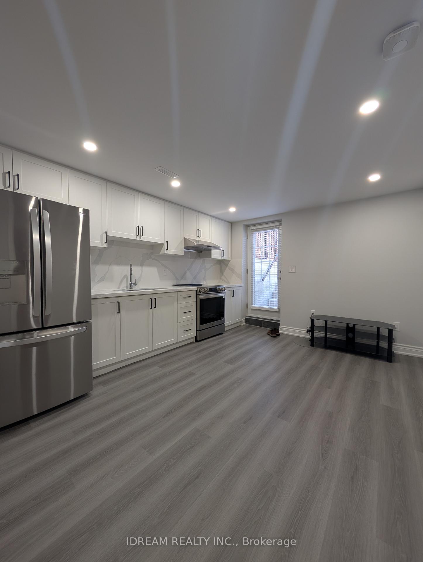 Photo 8 of Unit Bsmt, 35 Soapstone Trail, Brampton, Sandringham-Wellington — HOMEH