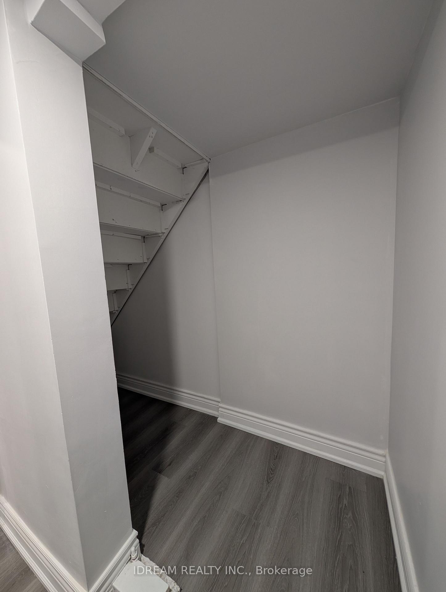 Photo 13 of Unit Bsmt, 35 Soapstone Trail, Brampton, Sandringham-Wellington — HOMEH