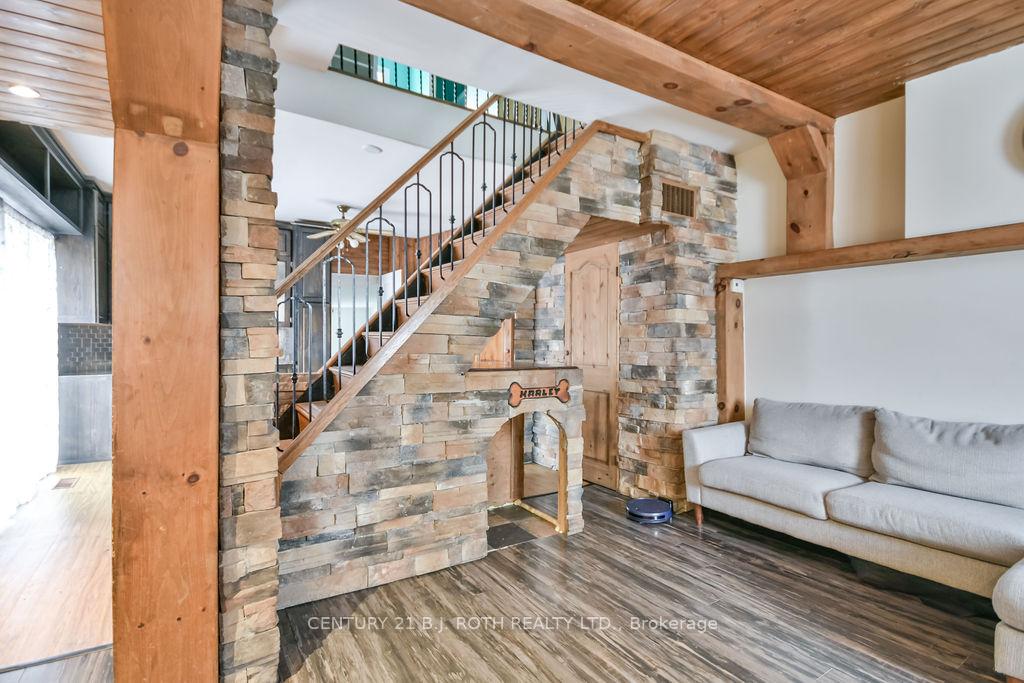 Photo 2 of 75 Gowan Street, Barrie, Allandale — HOMEH