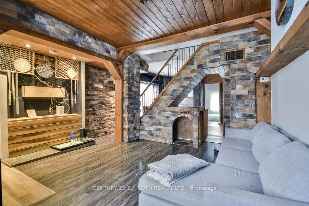 Photo 5 of 75 Gowan Street, Barrie, Allandale — HOMEH