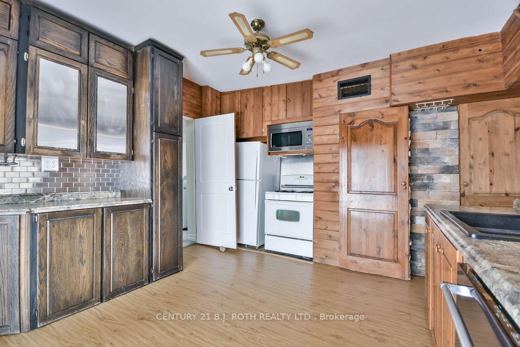 Photo 8 of 75 Gowan Street, Barrie, Allandale — HOMEH