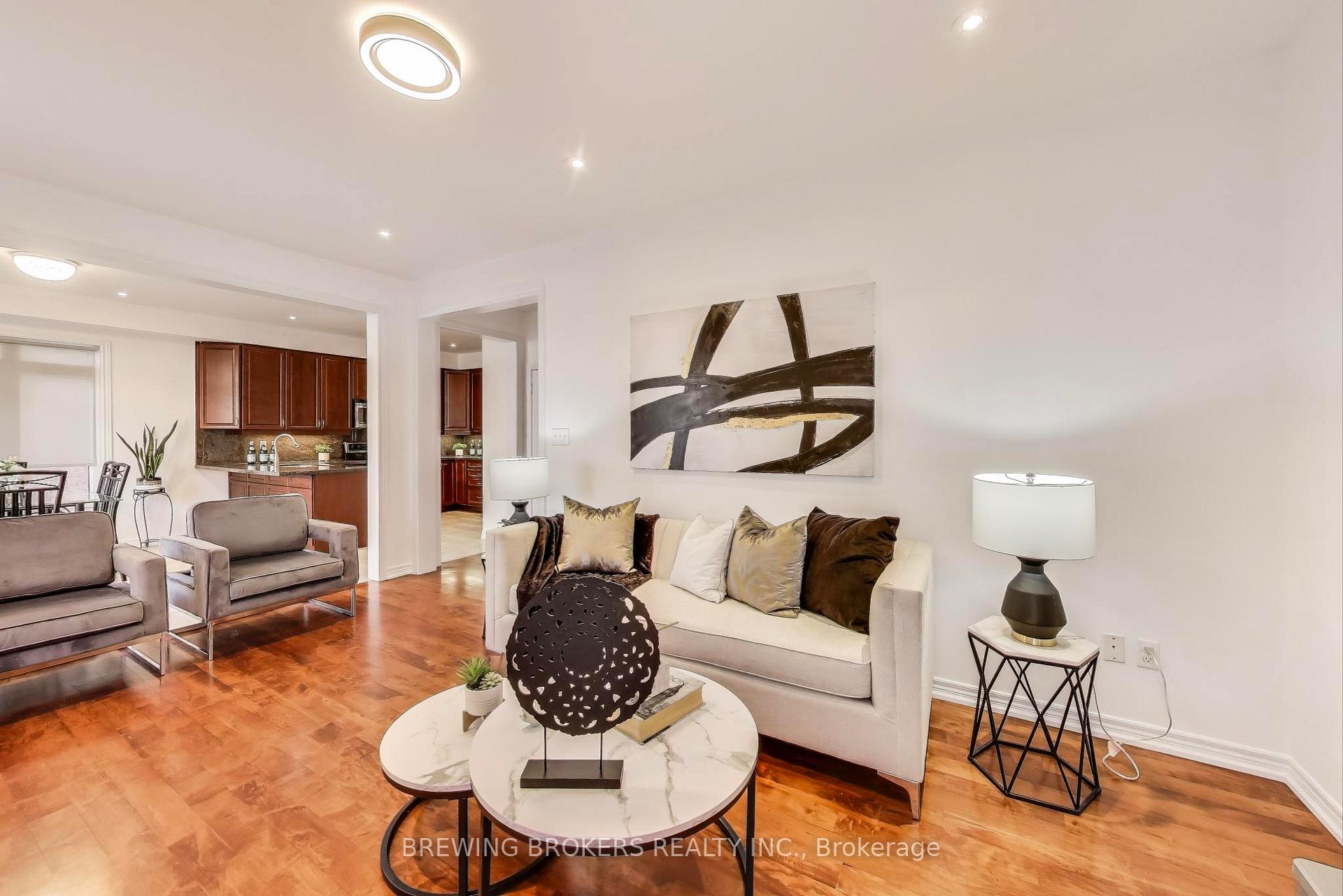 Photo 8 of 60 Yarden Drive, Vaughan, Patterson — HOMEH