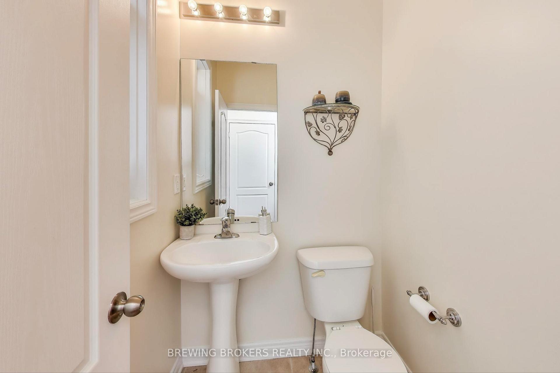 Photo 15 of 60 Yarden Drive, Vaughan, Patterson — HOMEH