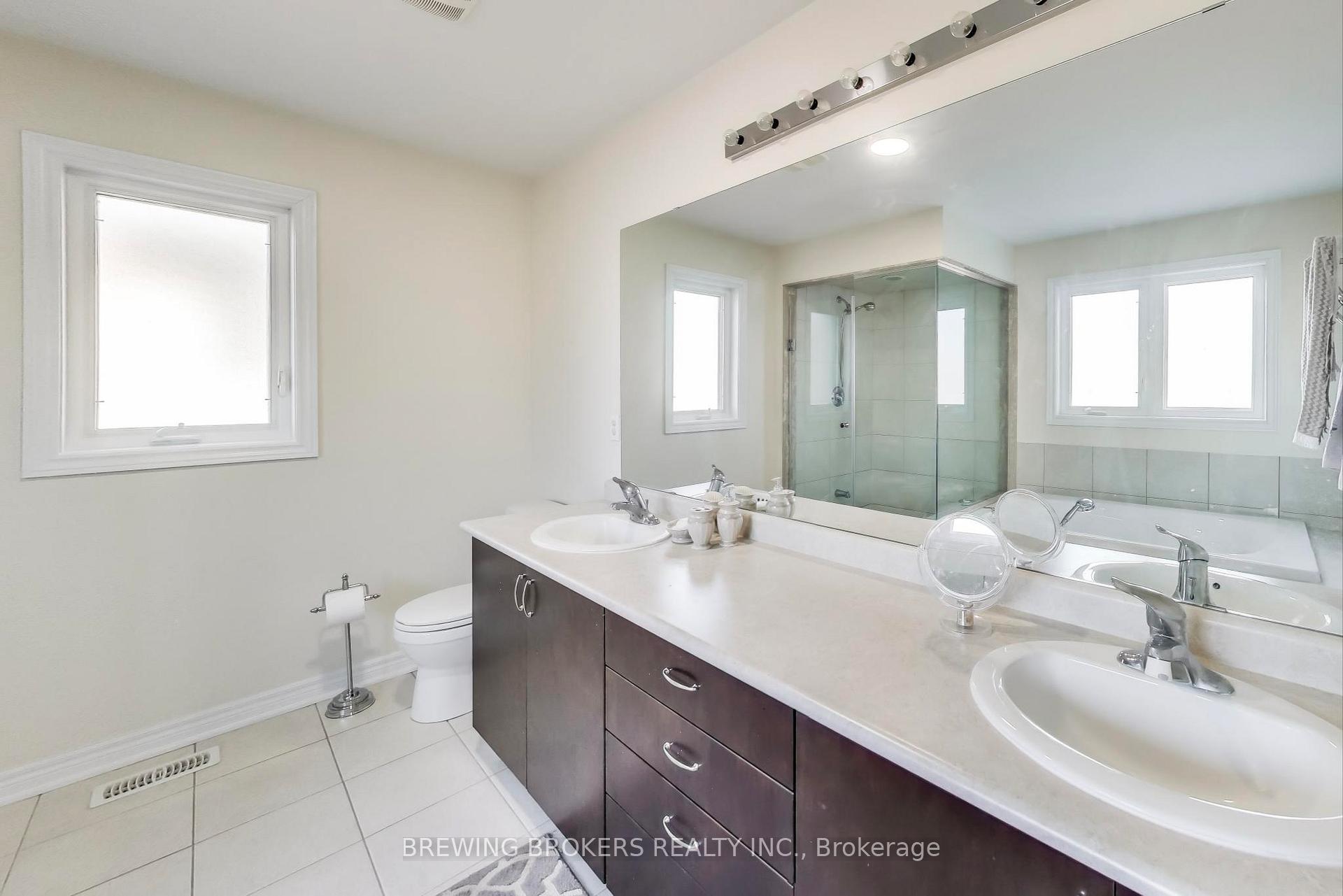 Photo 22 of 60 Yarden Drive, Vaughan, Patterson — HOMEH