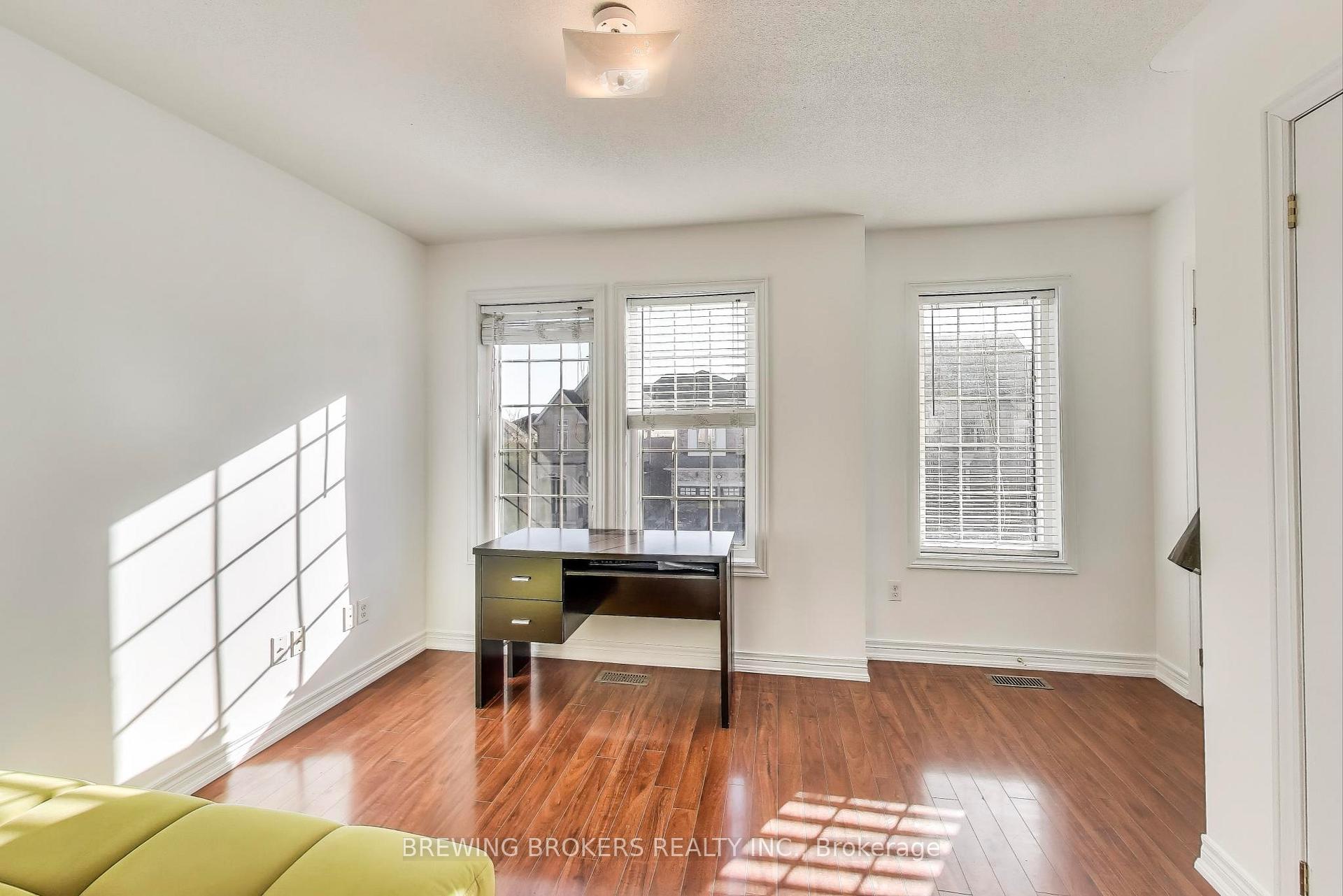 Photo 28 of 60 Yarden Drive, Vaughan, Patterson — HOMEH