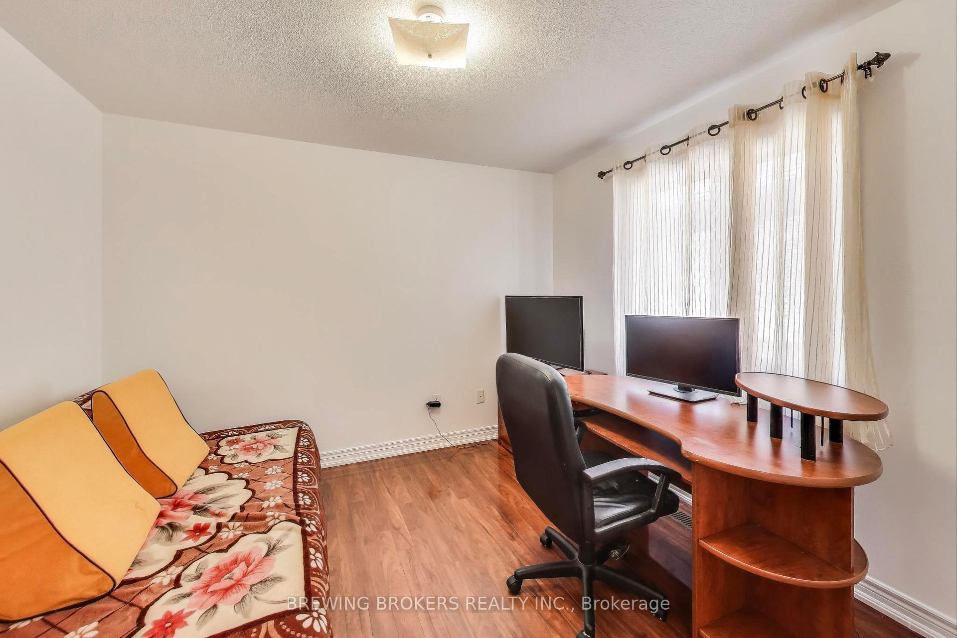 Photo 31 of 60 Yarden Drive, Vaughan, Patterson — HOMEH