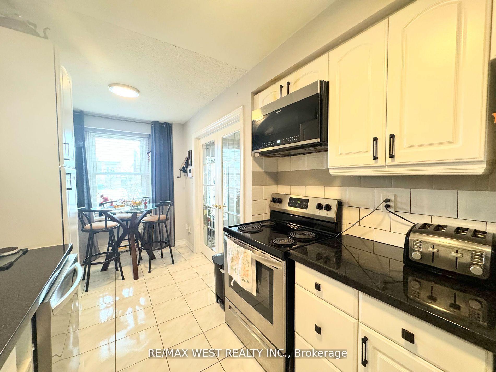 Photo 6 of 425 Hansen Road N, Brampton, Madoc — HOMEH