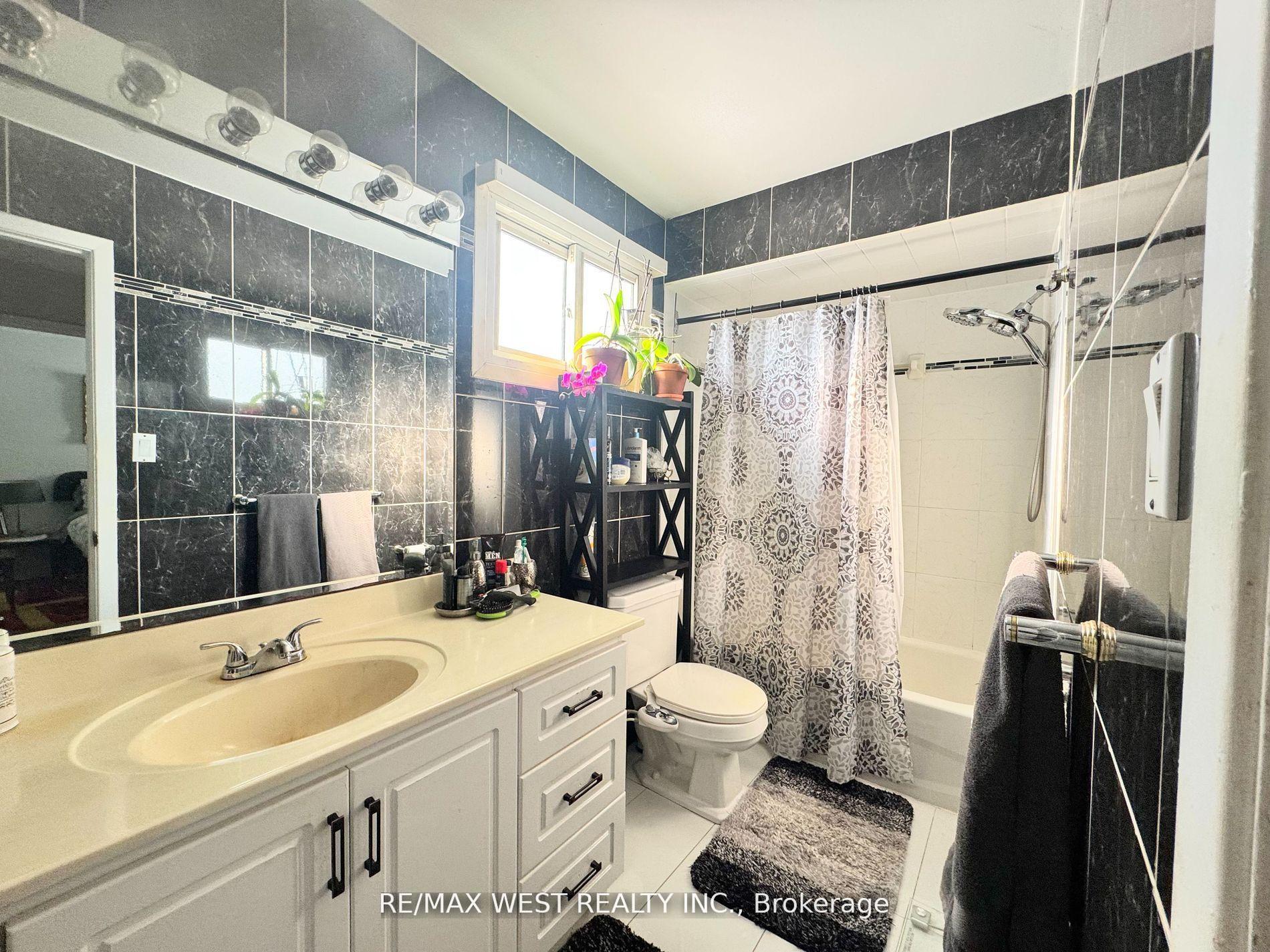Photo 22 of 425 Hansen Road N, Brampton, Madoc — HOMEH