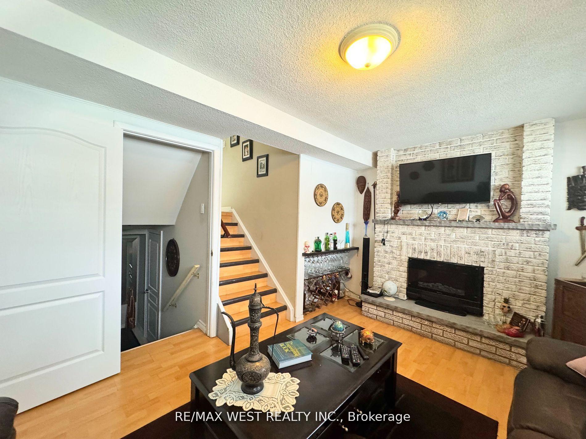 Photo 25 of 425 Hansen Road N, Brampton, Madoc — HOMEH