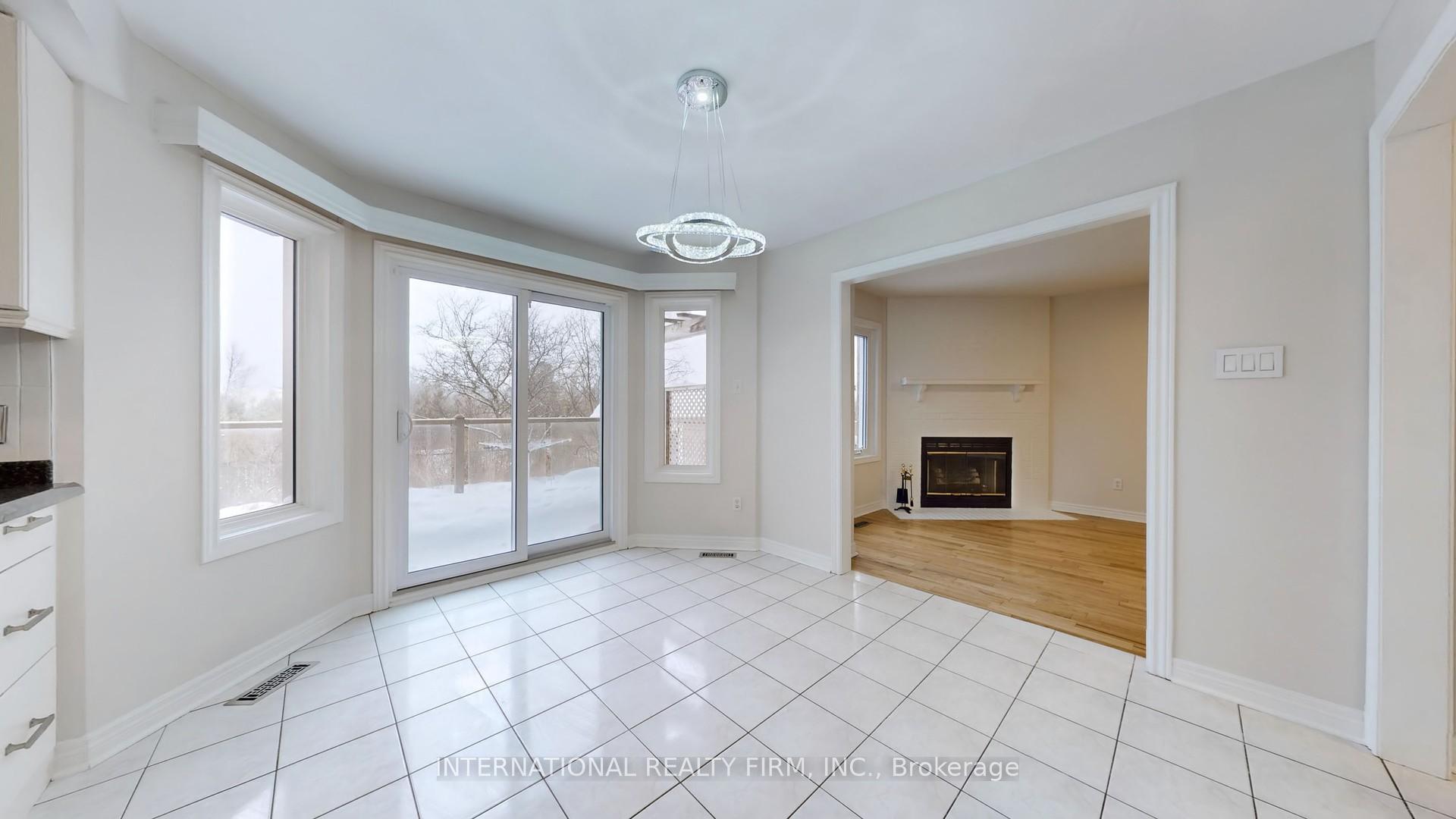 Photo 15 of 8 Bishop Drive, Barrie, Ardagh — HOMEH
