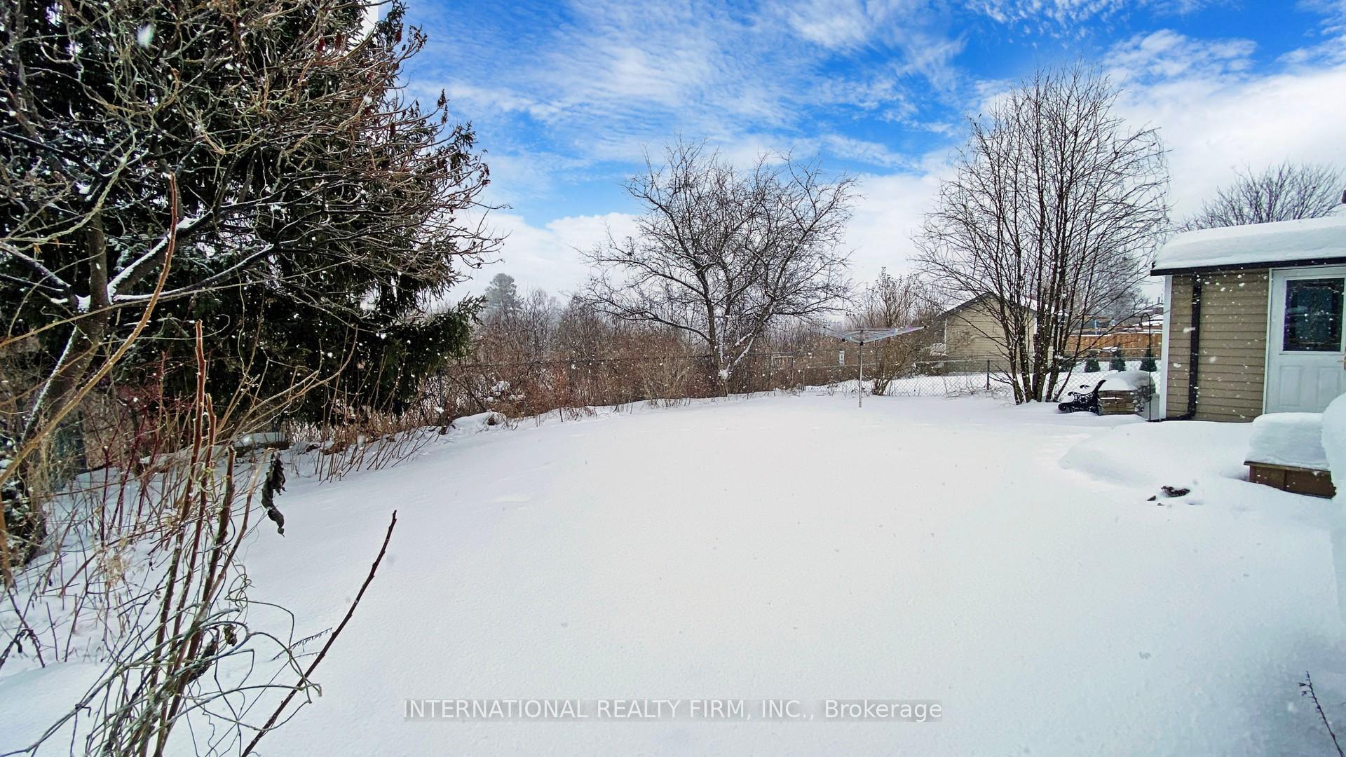 Photo 48 of 8 Bishop Drive, Barrie, Ardagh — HOMEH