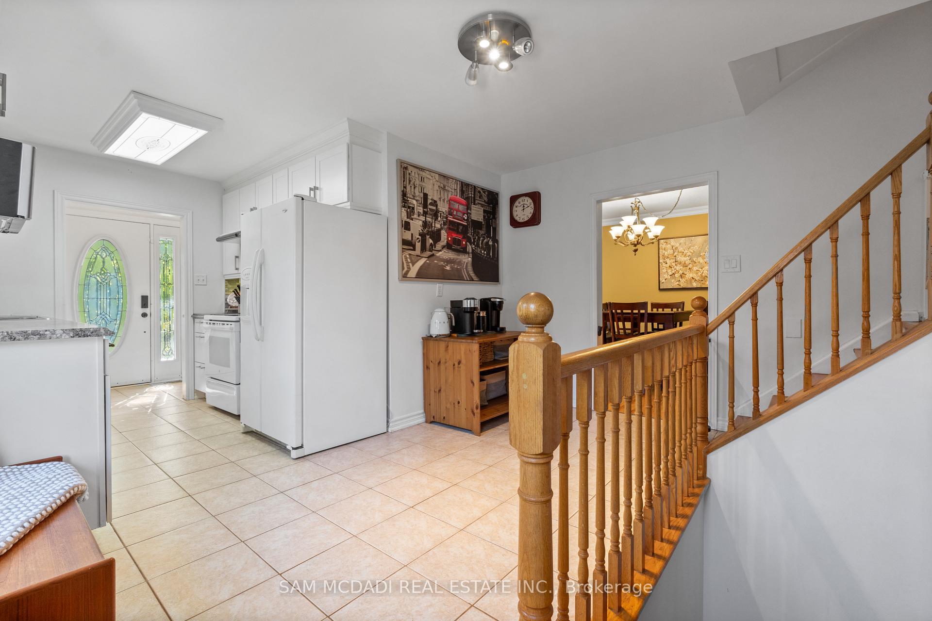 Photo 12 of 77 Lockton Crescent, Brampton, Brampton East — HOMEH