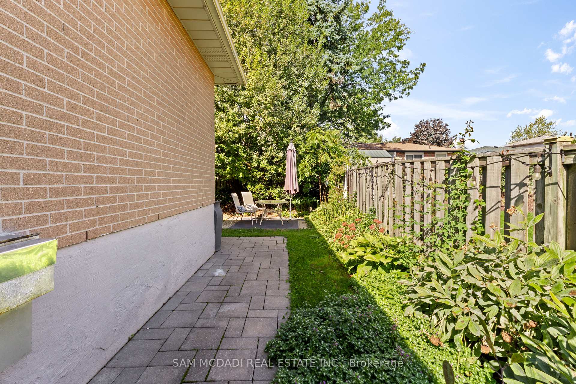 Photo 34 of 77 Lockton Crescent, Brampton, Brampton East — HOMEH