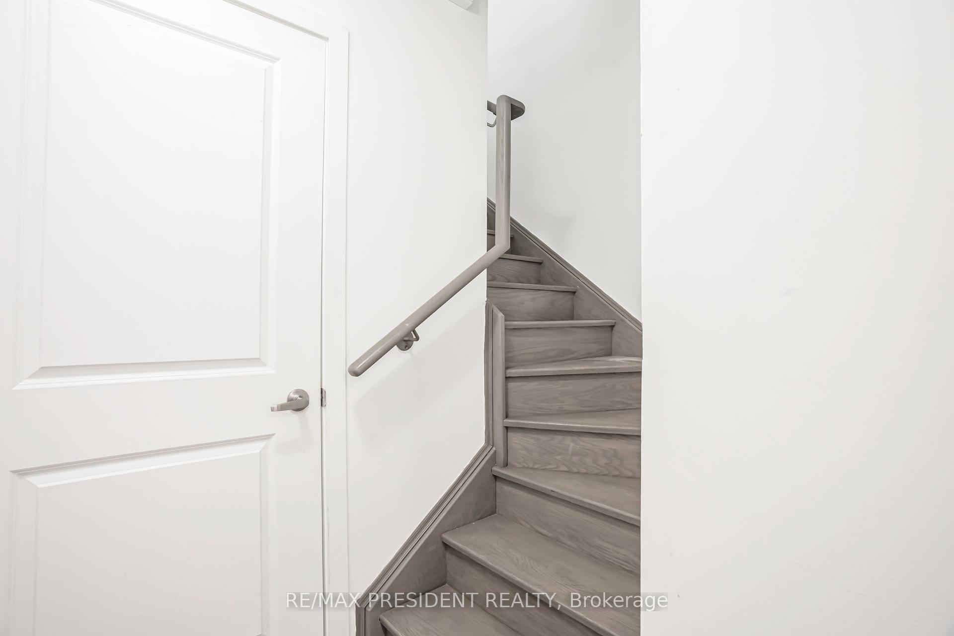 Photo 6 of 281 Dalhousie Street, Vaughan, Vaughan Grove — HOMEH