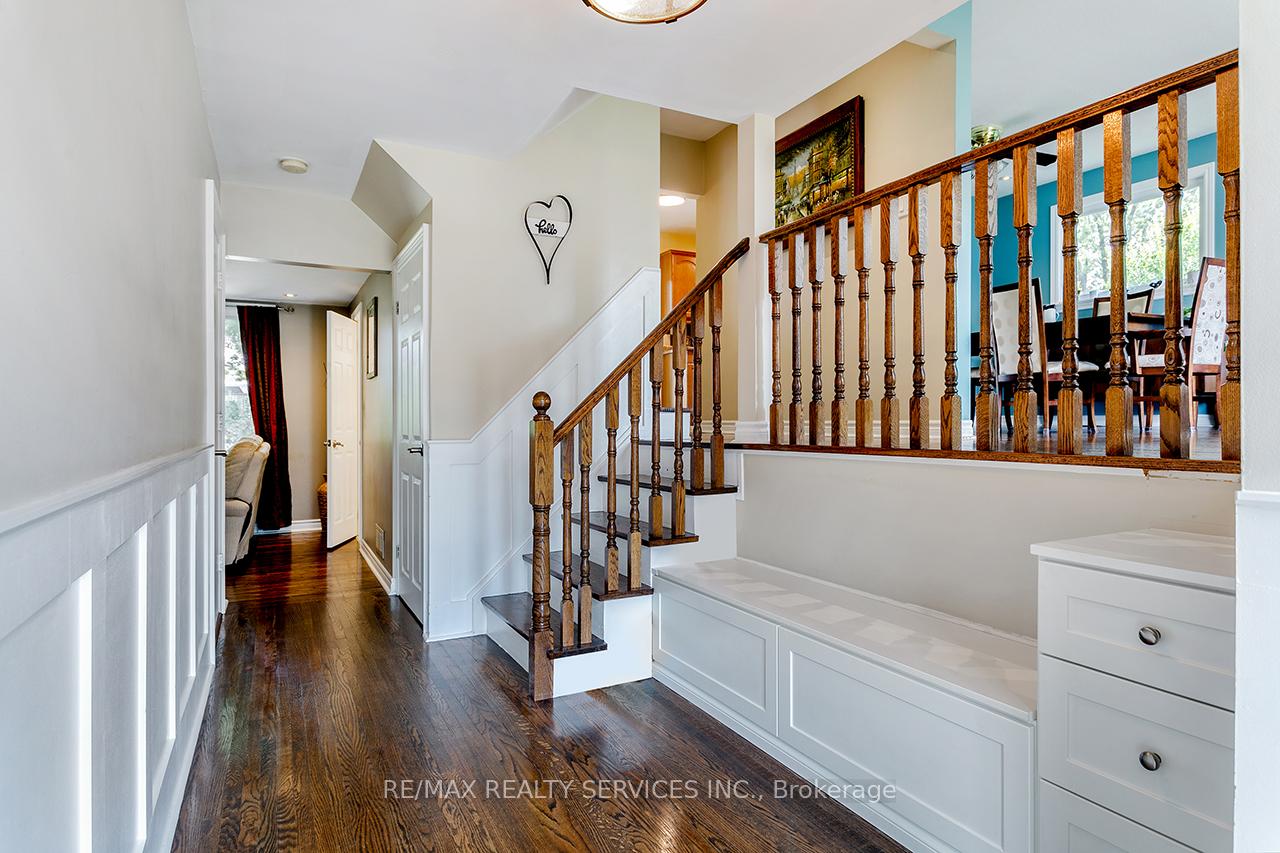 Photo 5 of 264 Bartley Bull Parkway, Brampton, Brampton East — HOMEH