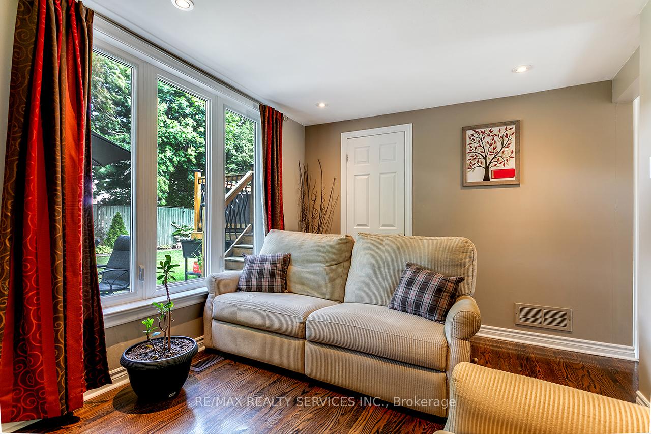 Photo 7 of 264 Bartley Bull Parkway, Brampton, Brampton East — HOMEH