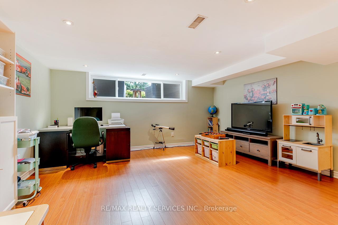 Photo 26 of 264 Bartley Bull Parkway, Brampton, Brampton East — HOMEH