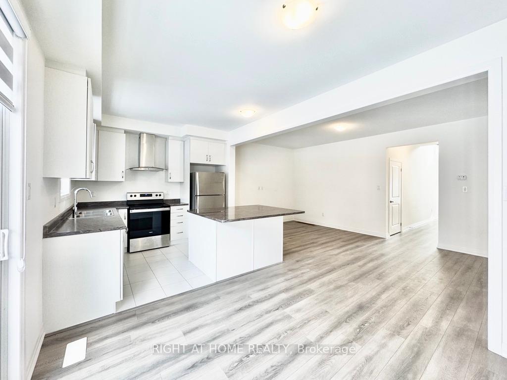 Photo 5 of 89 Shepherd Drive, Barrie, Rural Barrie Southeast — HOMEH