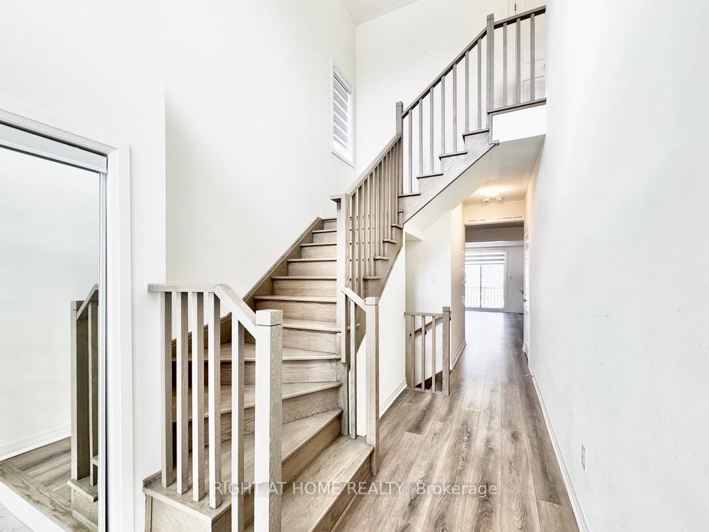Photo 9 of 89 Shepherd Drive, Barrie, Rural Barrie Southeast — HOMEH