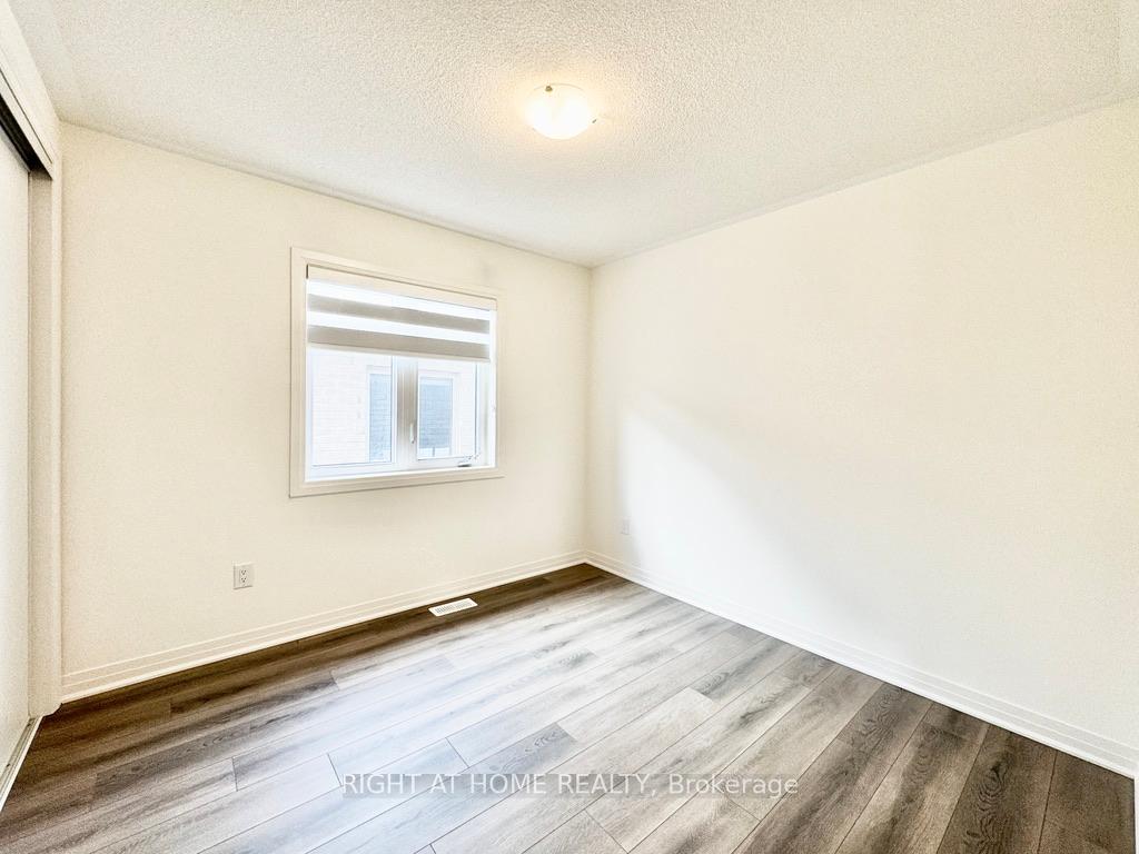 Photo 15 of 89 Shepherd Drive, Barrie, Rural Barrie Southeast — HOMEH