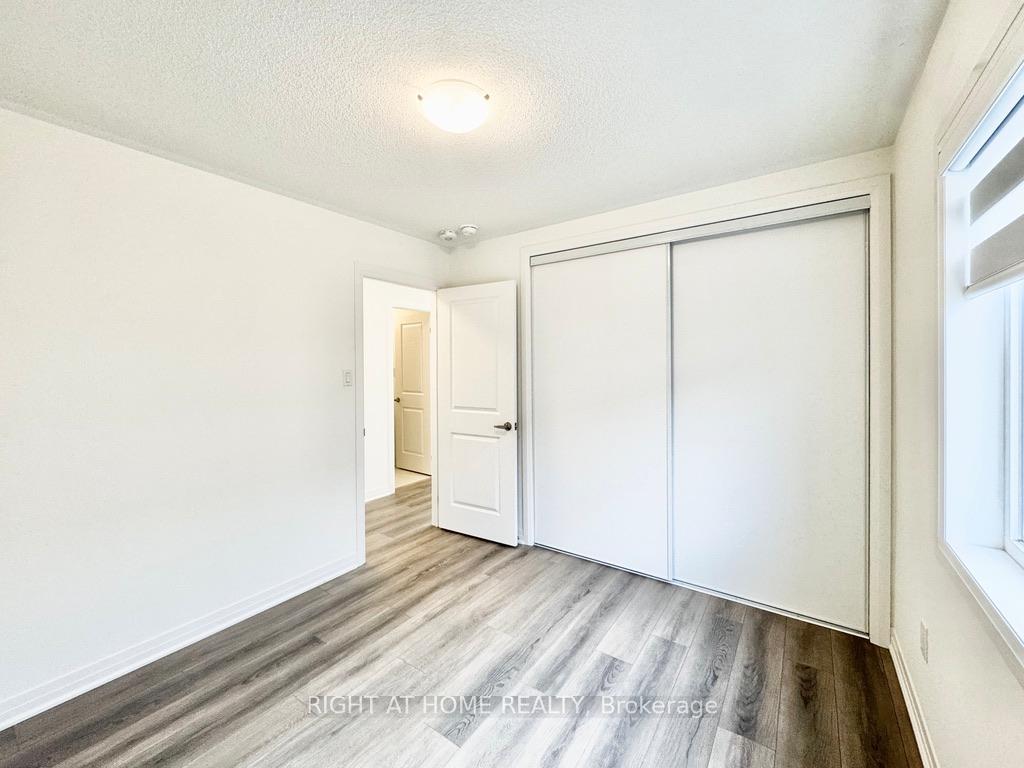 Photo 16 of 89 Shepherd Drive, Barrie, Rural Barrie Southeast — HOMEH
